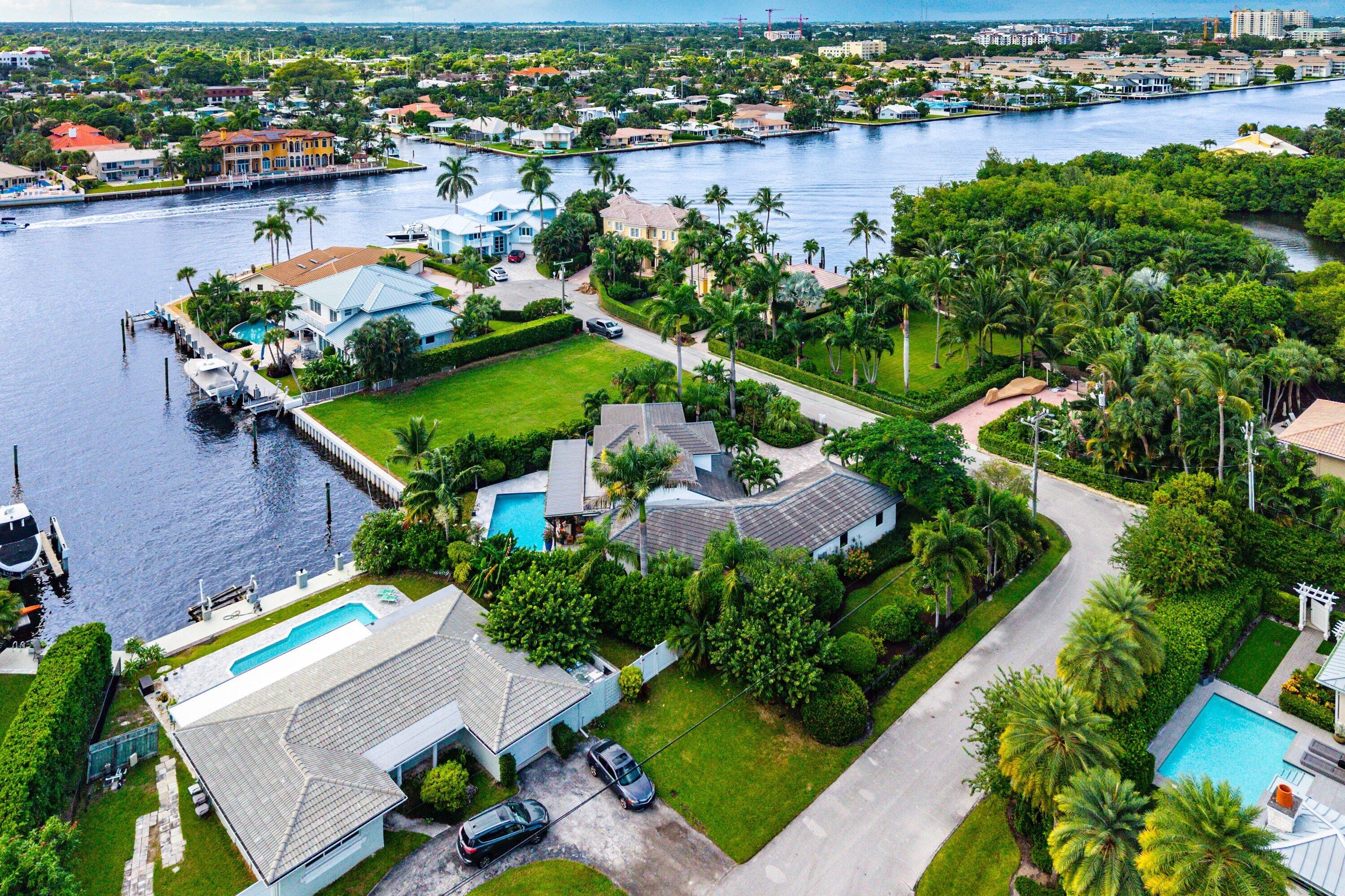 055-27HibiscusWay-OceanRidge-FL-33435-SM