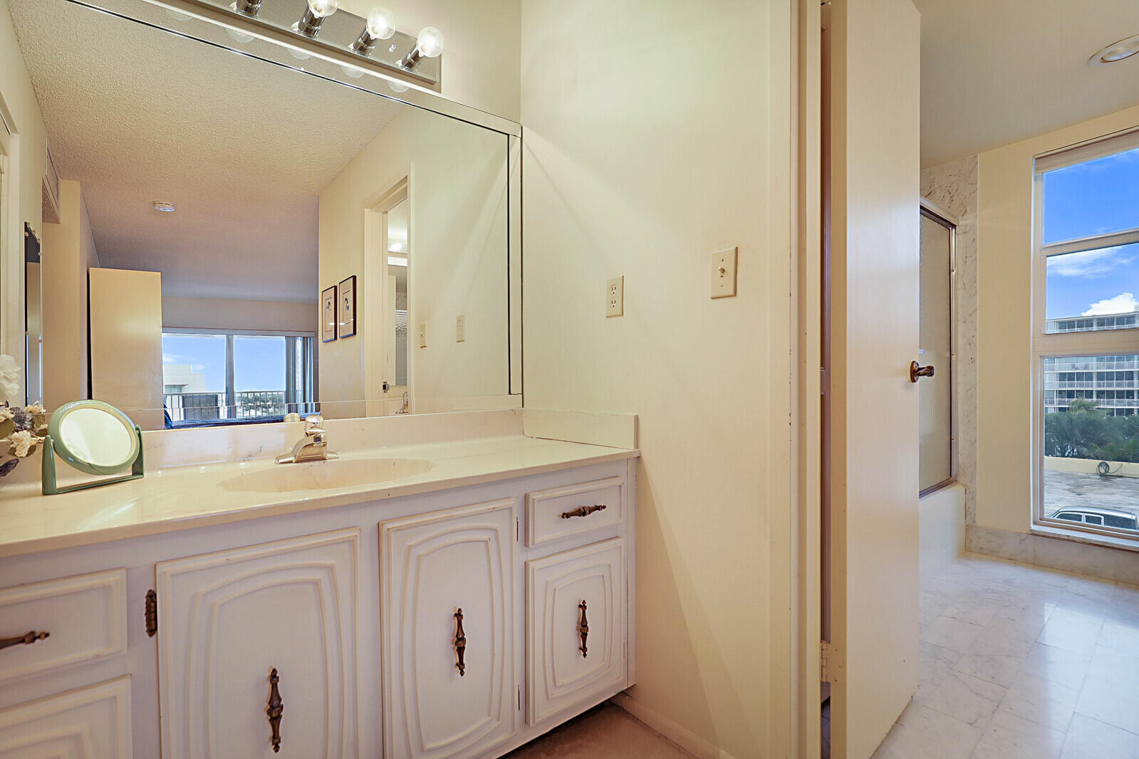 23_3520_S_Ocean_Blvd_Unit_506A23_mls