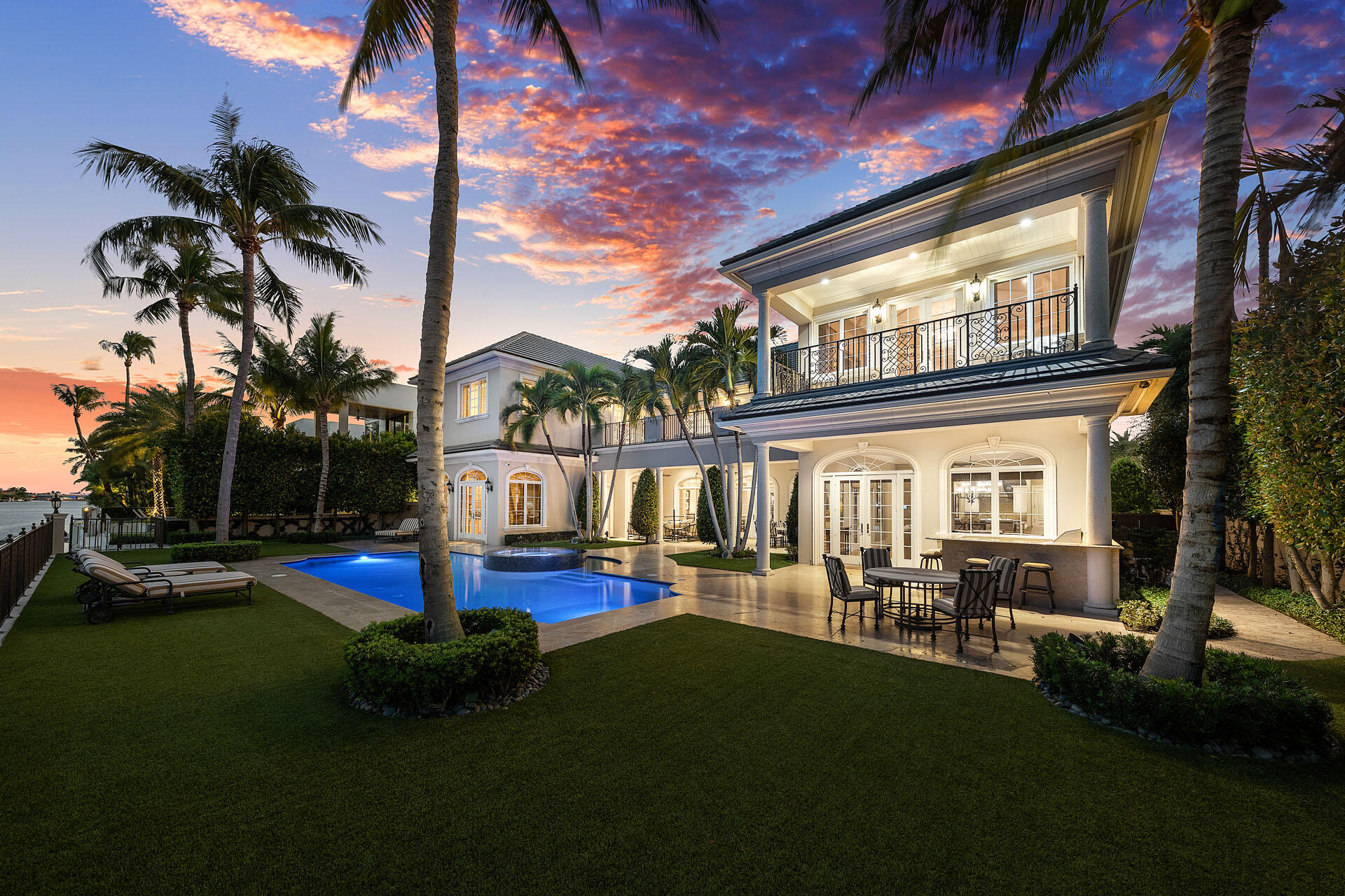 510_Alexander_Palm_Road_Dusk_06