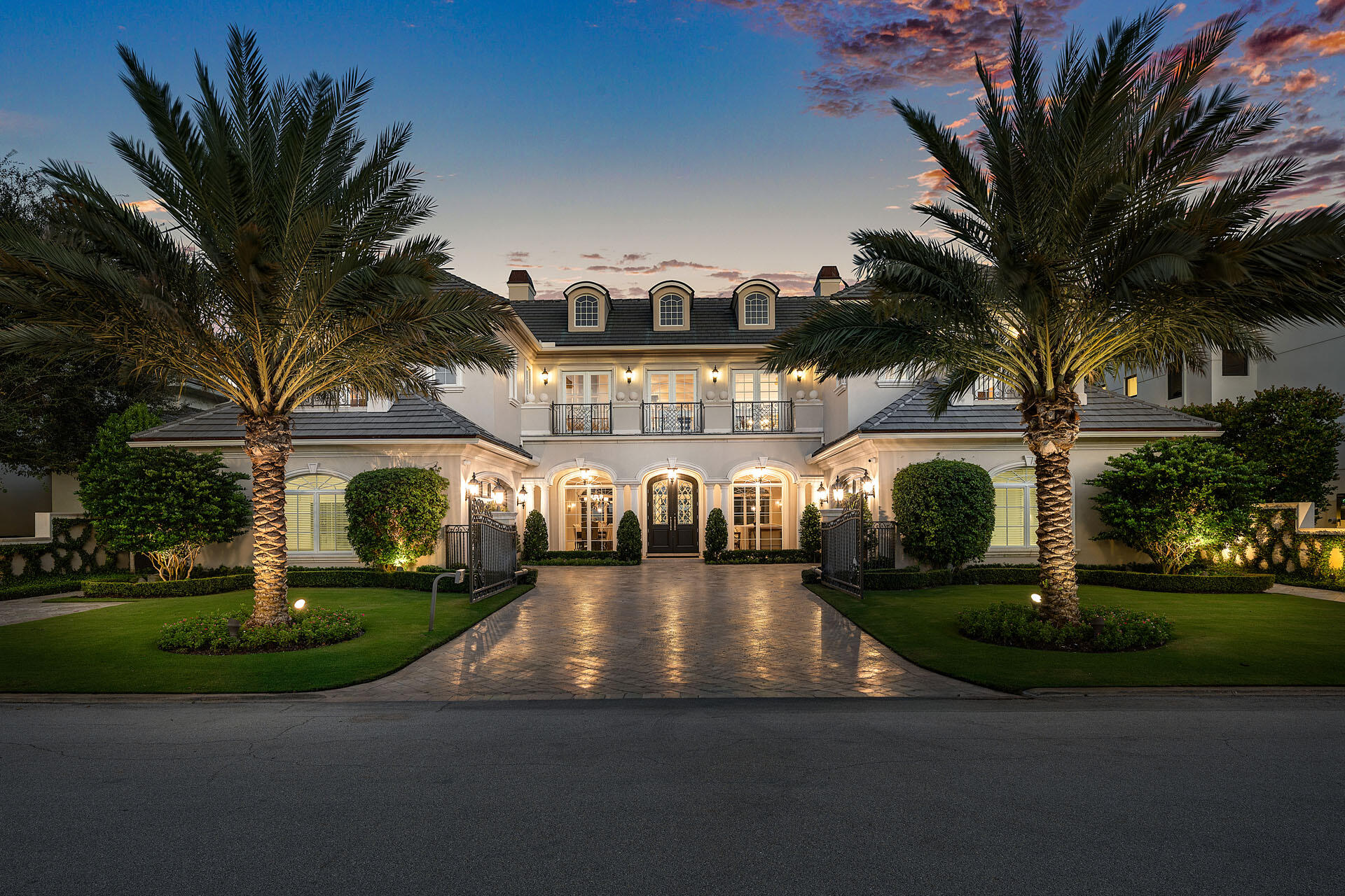 510_Alexander_Palm_Road_Dusk_01