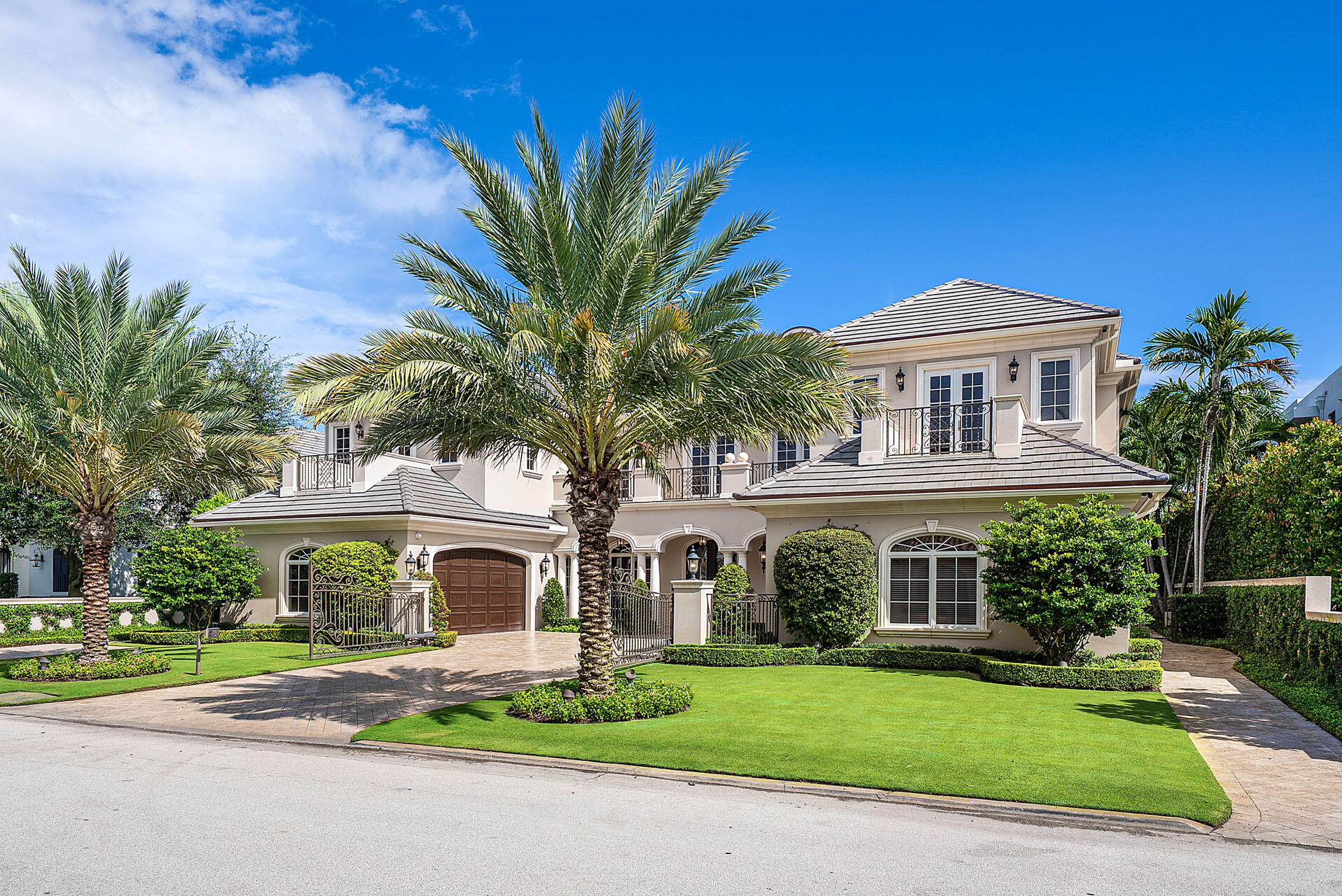 510_Alexander_Palm_Road_01
