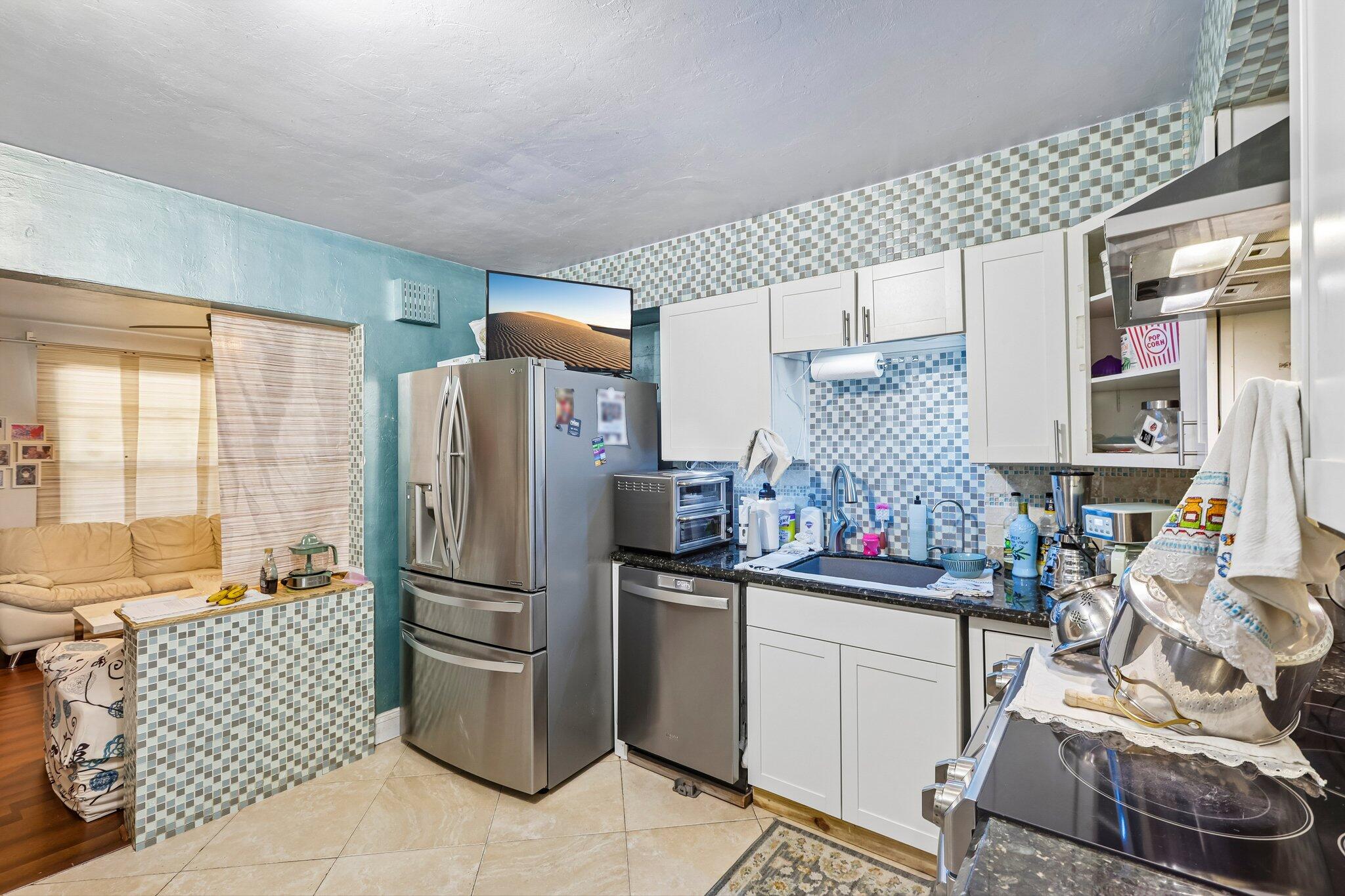9-web-or-mls-NE 26th Ct-S3010-009