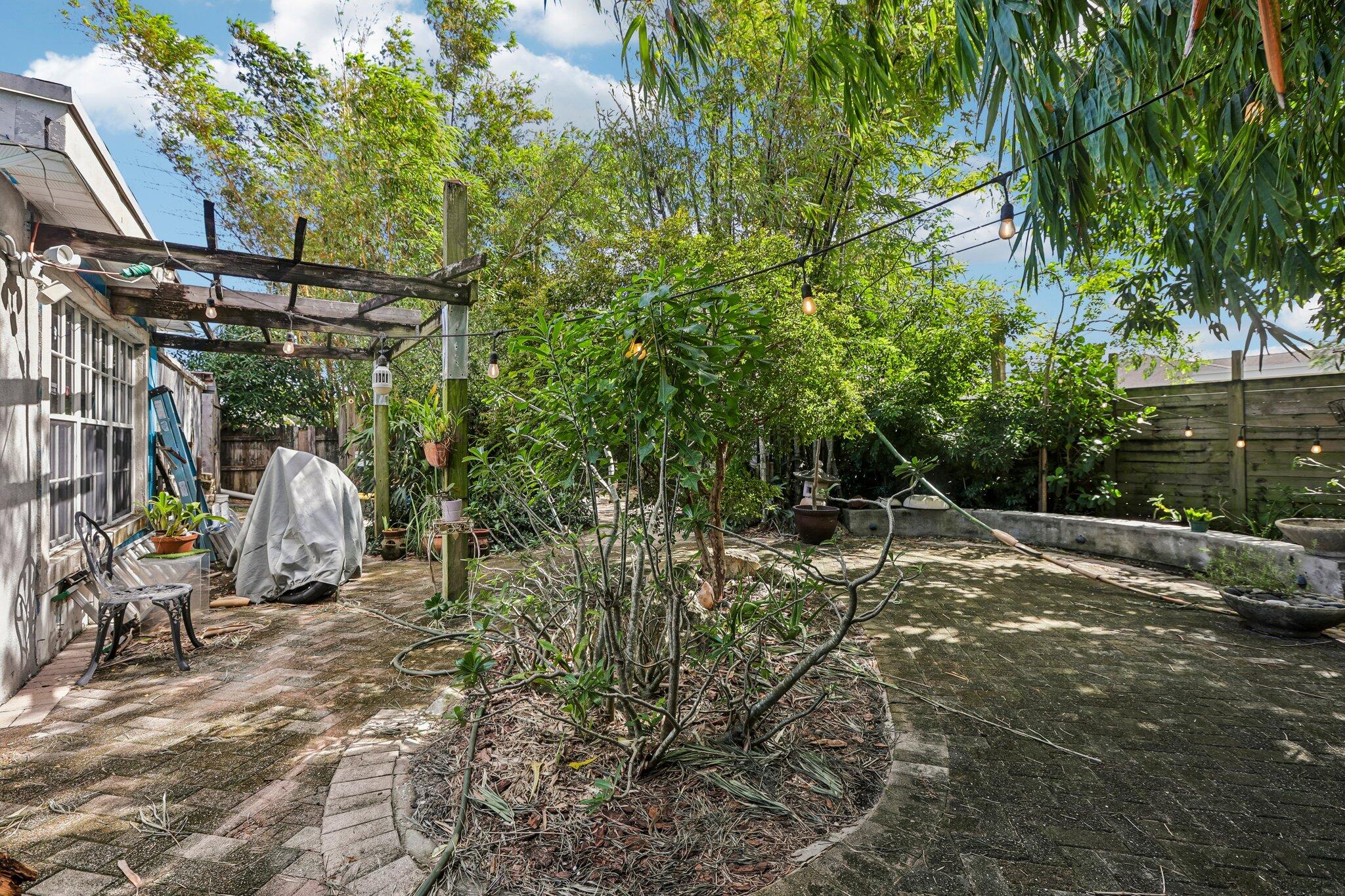 23-web-or-mls-NE 26th Ct-S3010-023