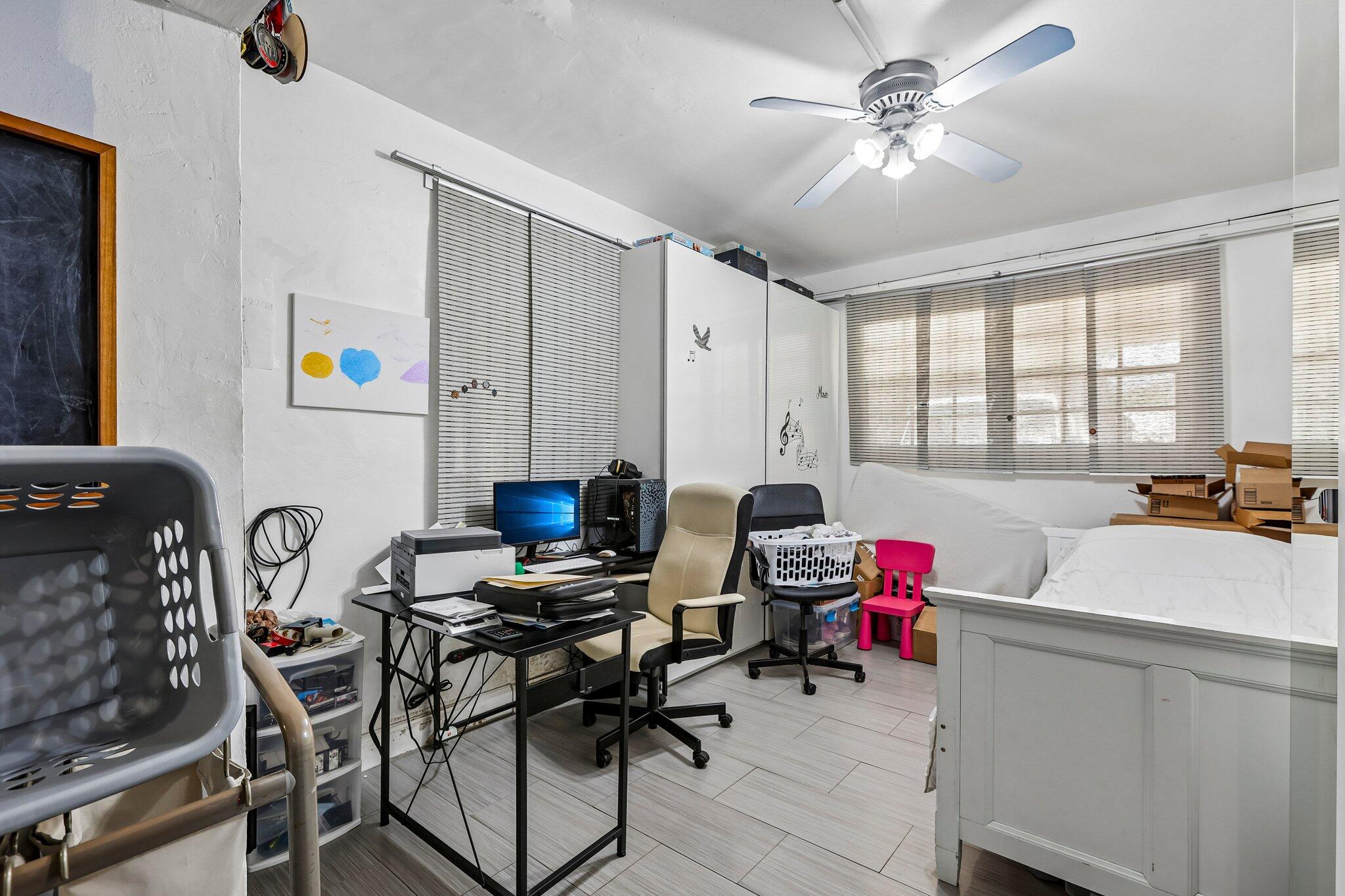 16-web-or-mls-NE 26th Ct-S3010-016