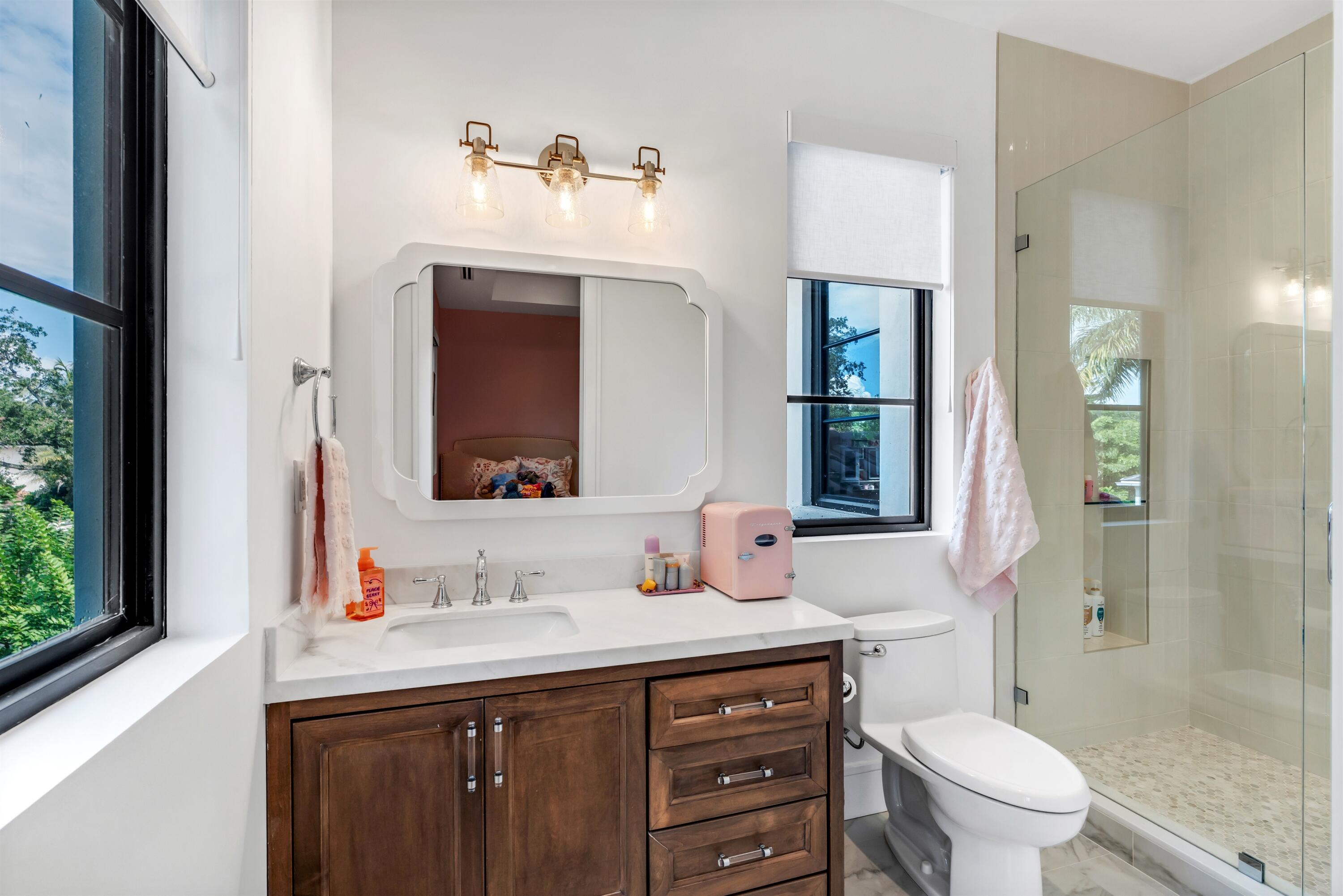 BATHROOM_2