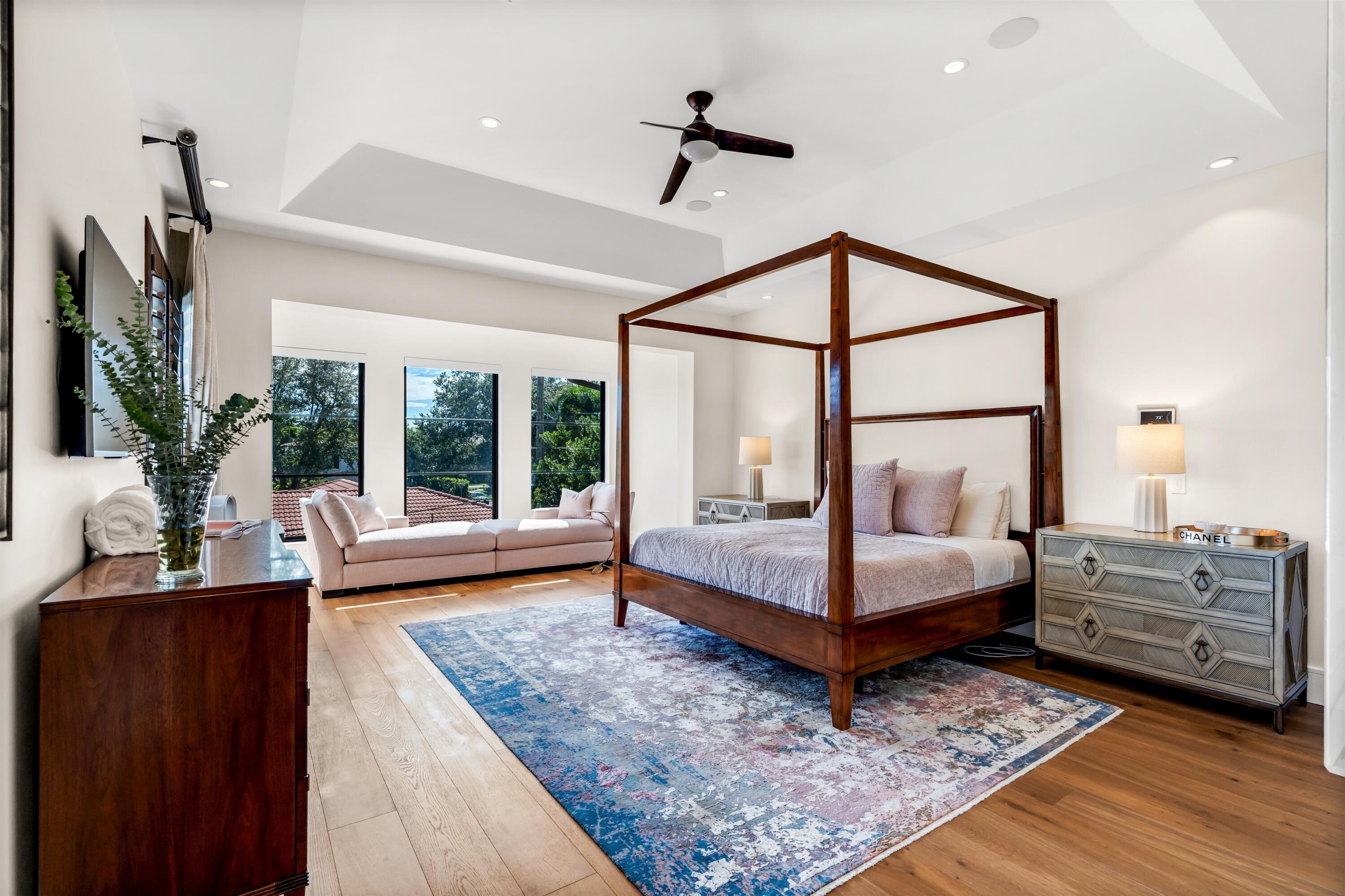 PRIMARY_BEDROOM_ANGLE_RIGHT