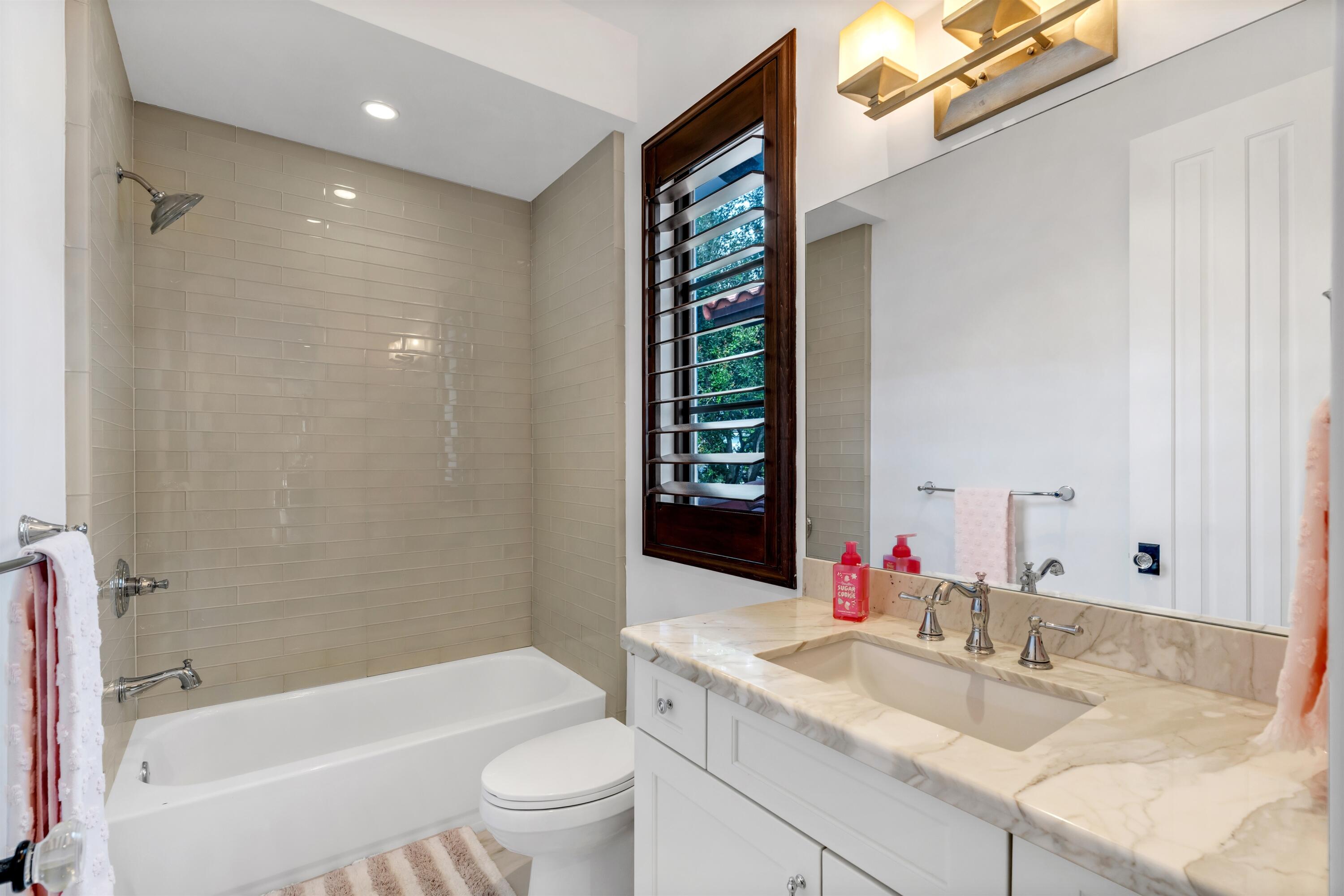 BATHROOM_1