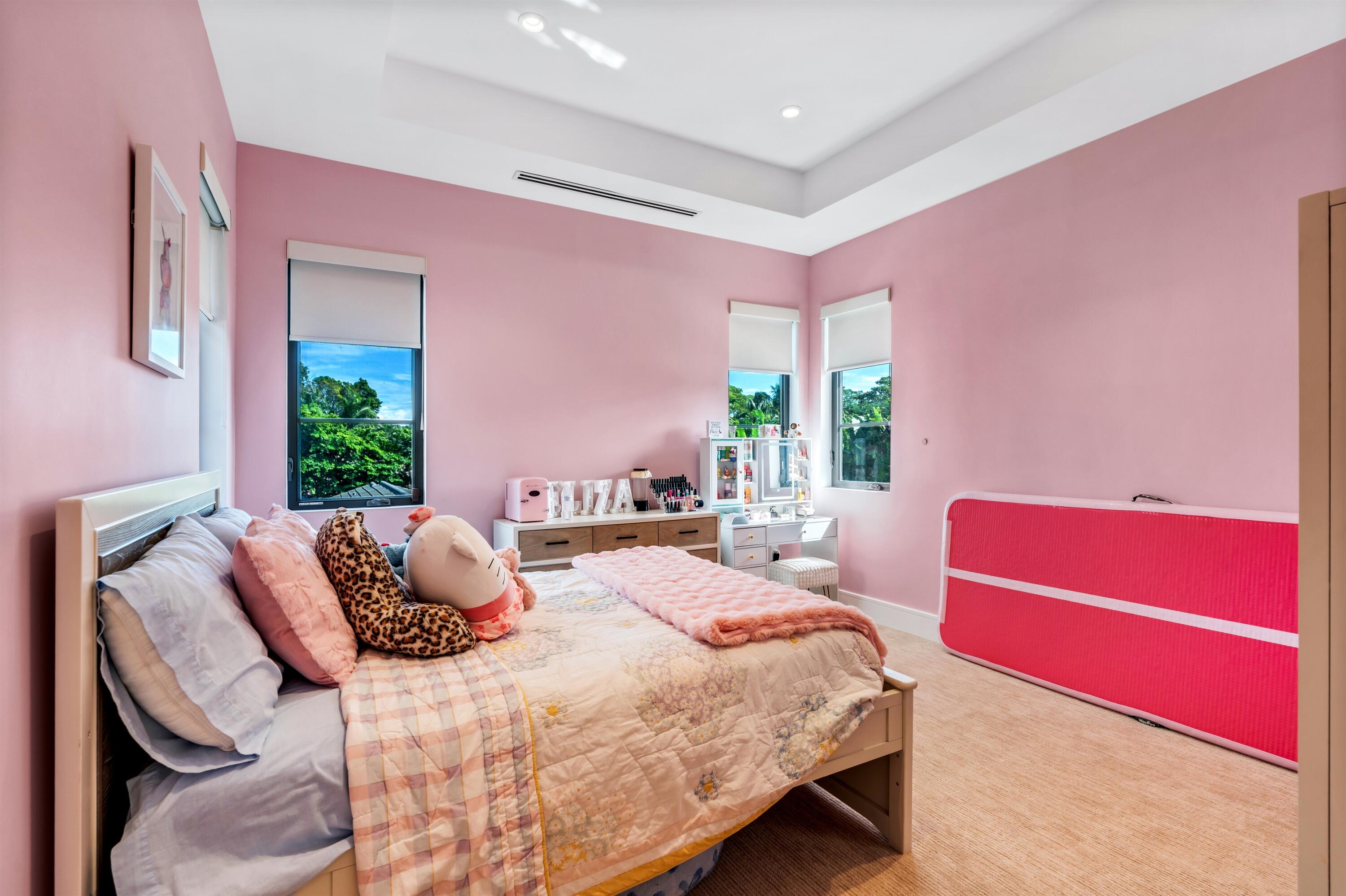BEDROOM_4