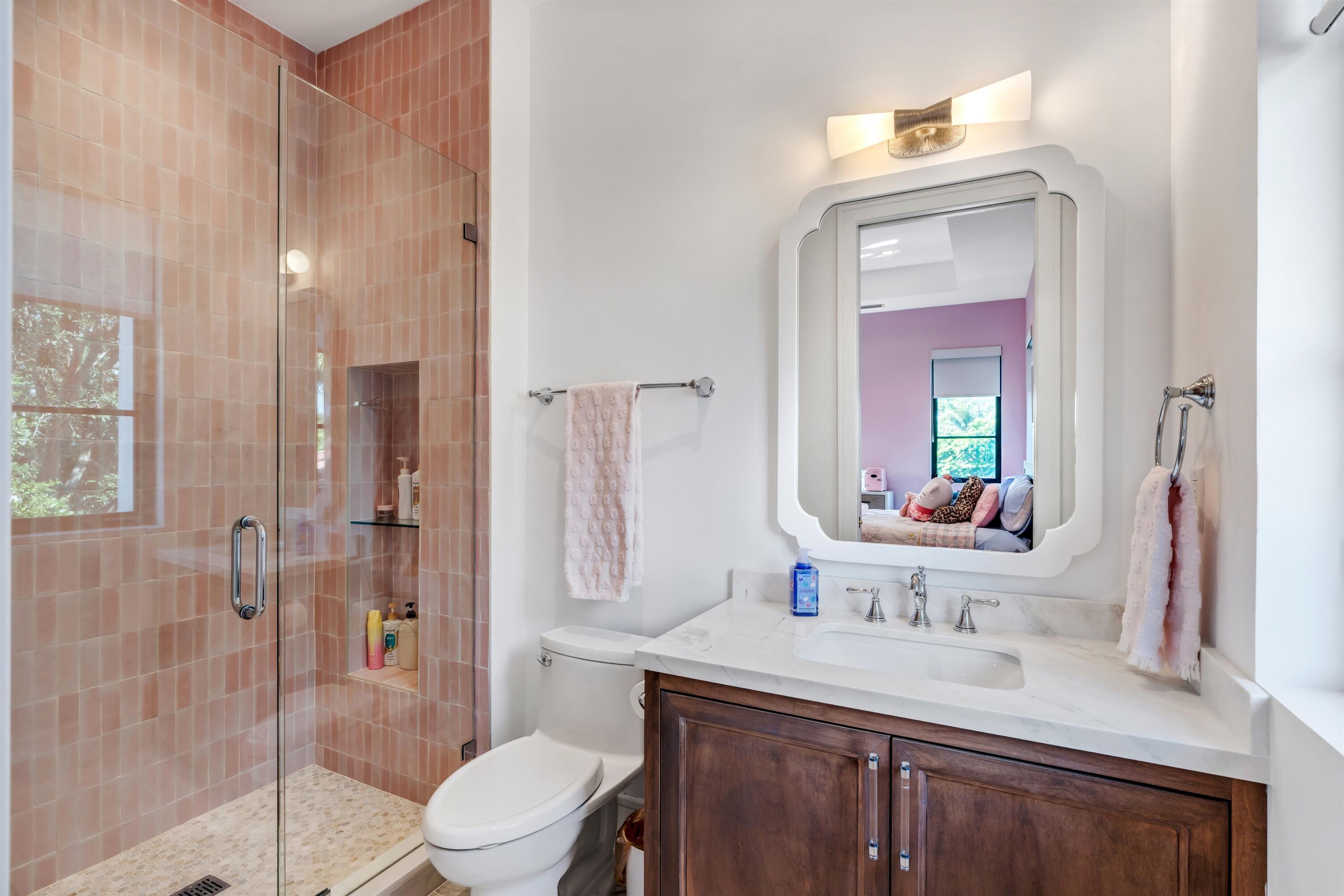 BATHROOM_3