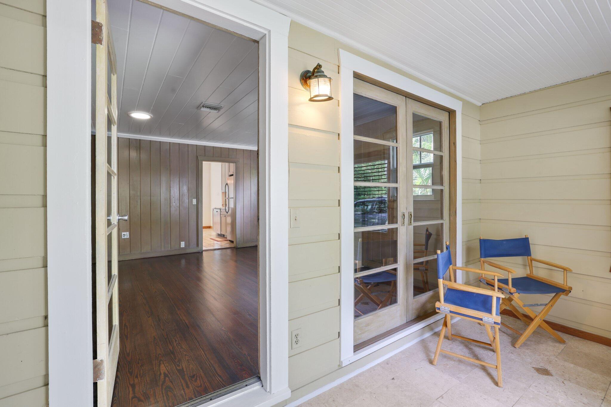 Foyer | Front Porch