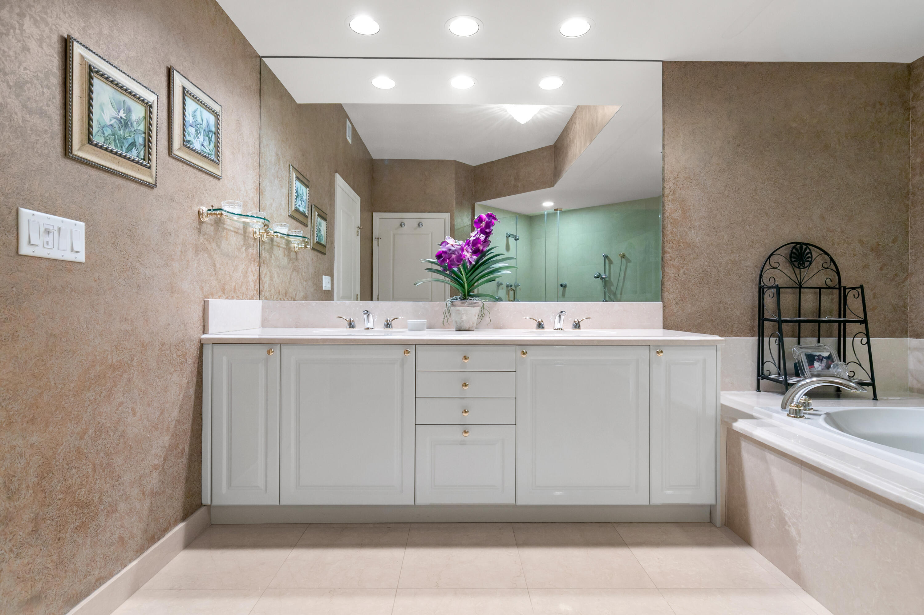Primary ensuite luxury spa bath