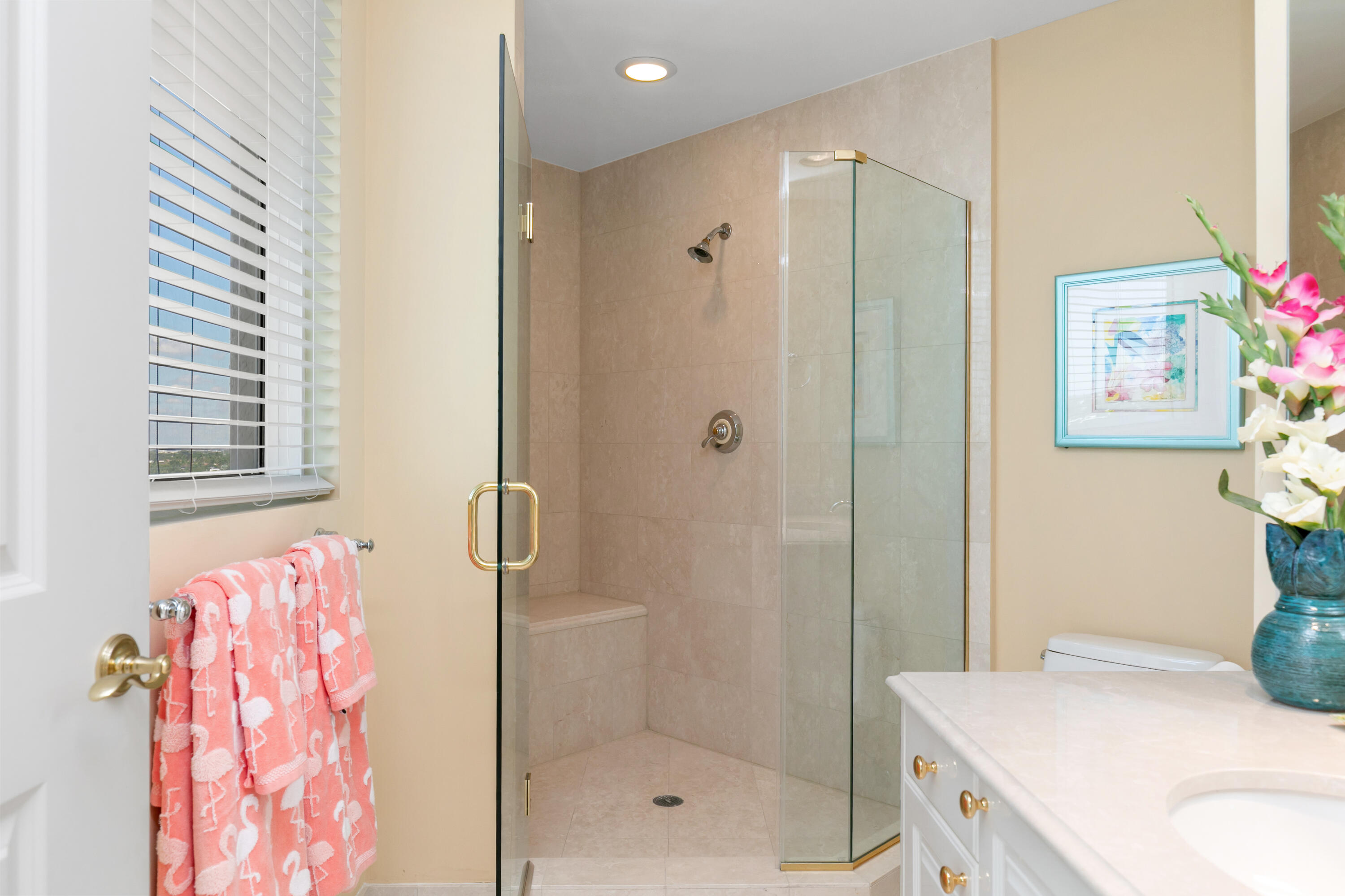 Guest Bedroom 2 ensuite