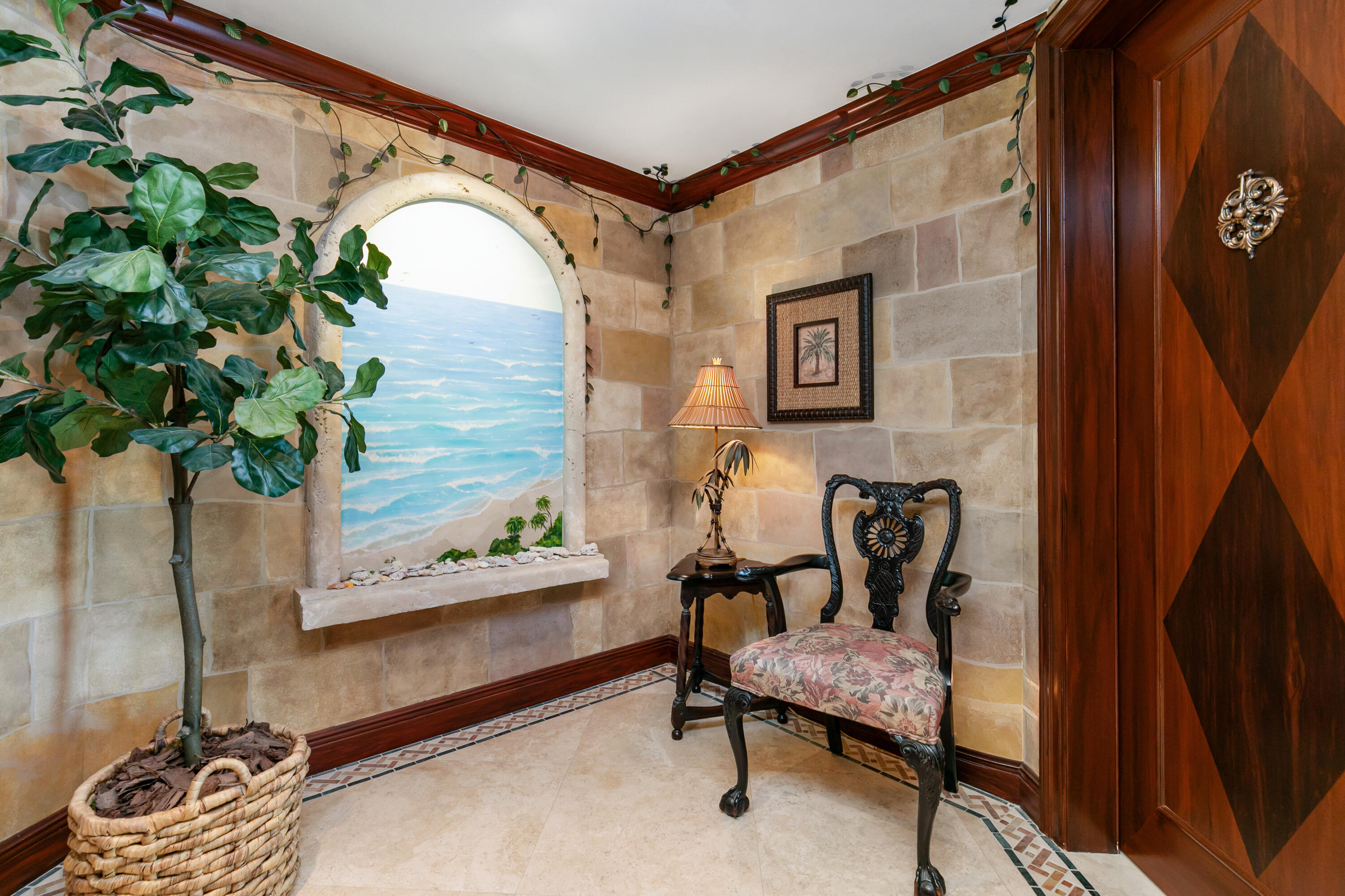 Private vestibule off of private elevator access