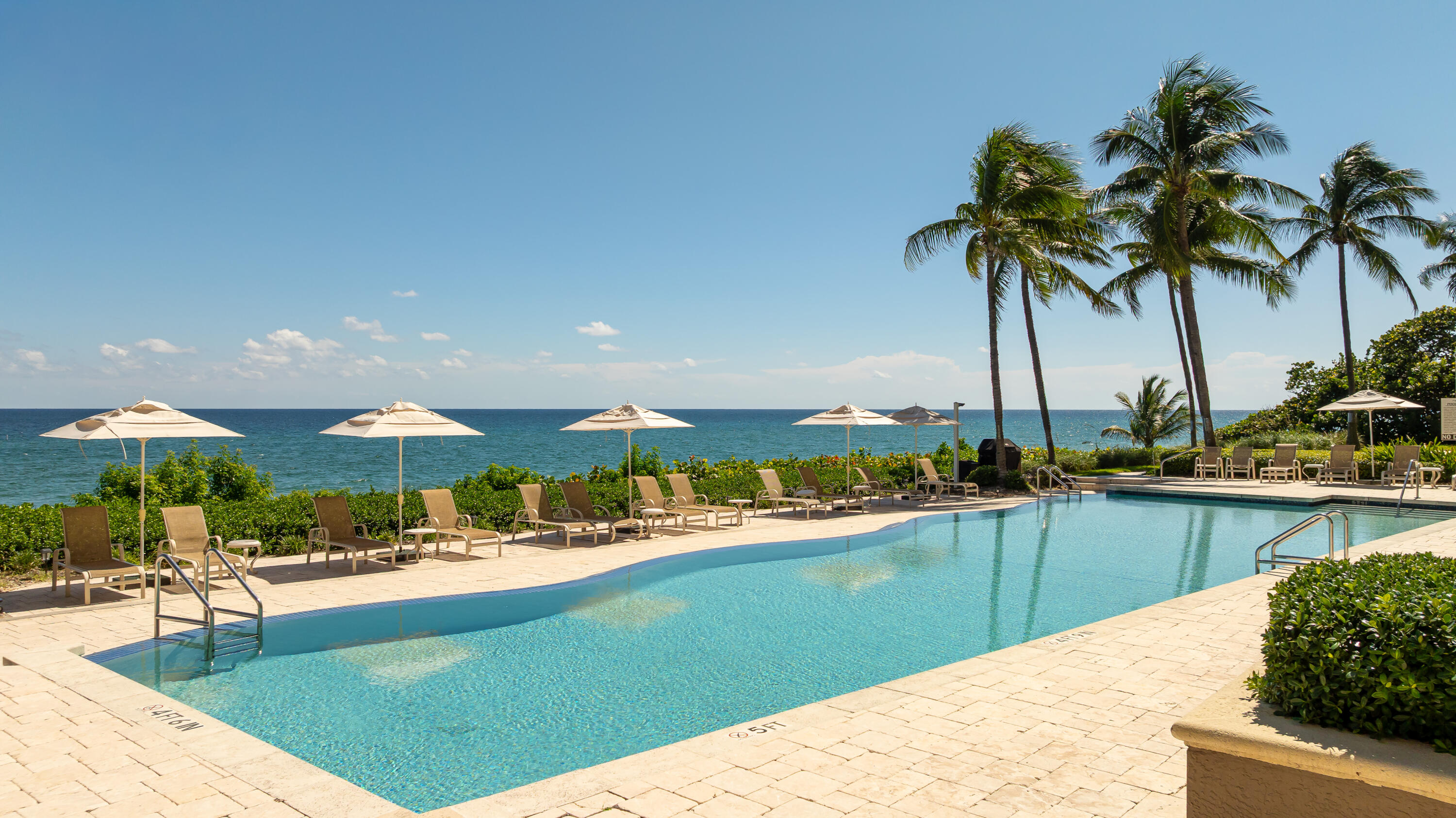 Incredible ocean veiws from the pool area.