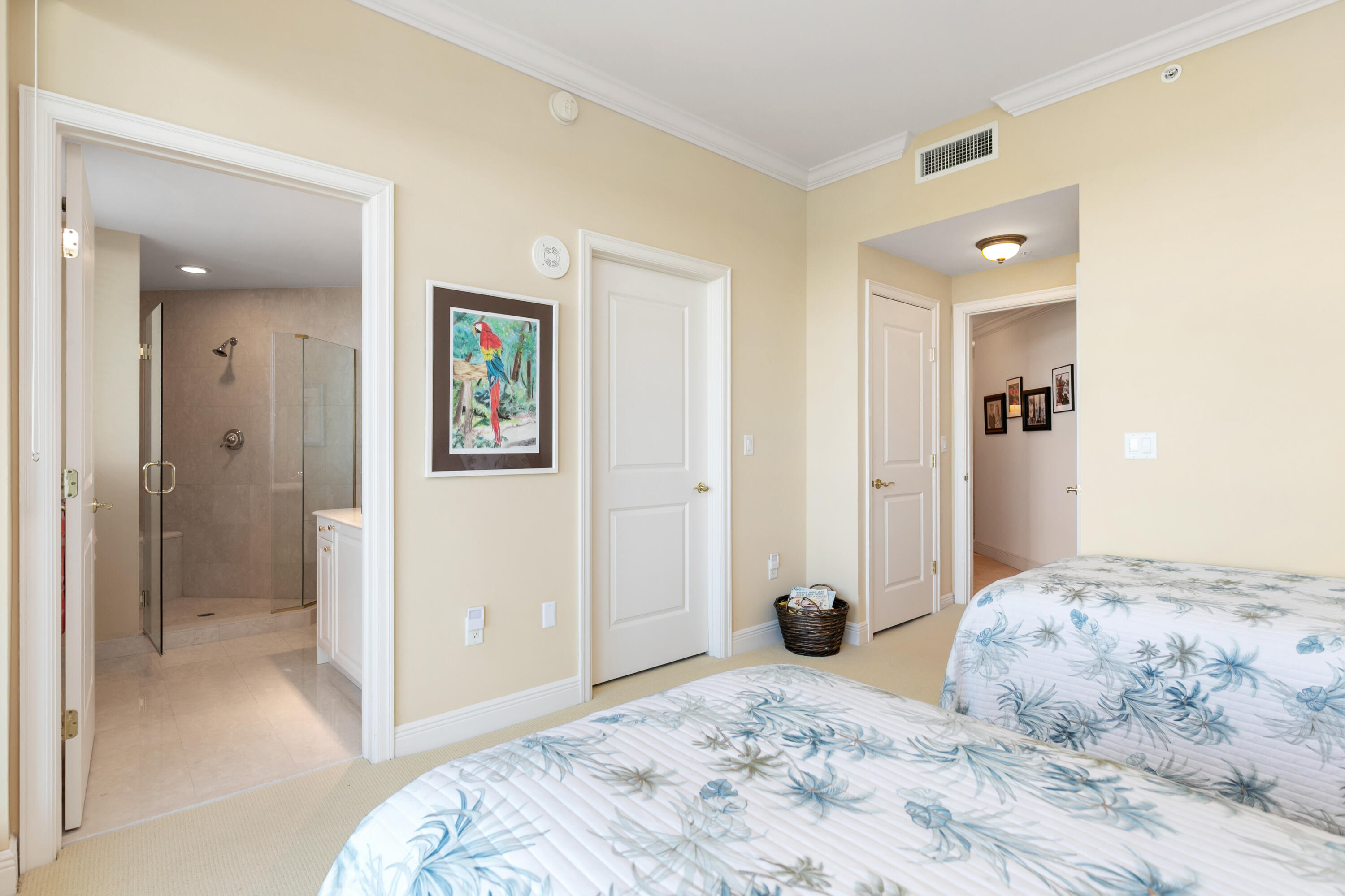 Guest Bedroom 2 with ensuite
