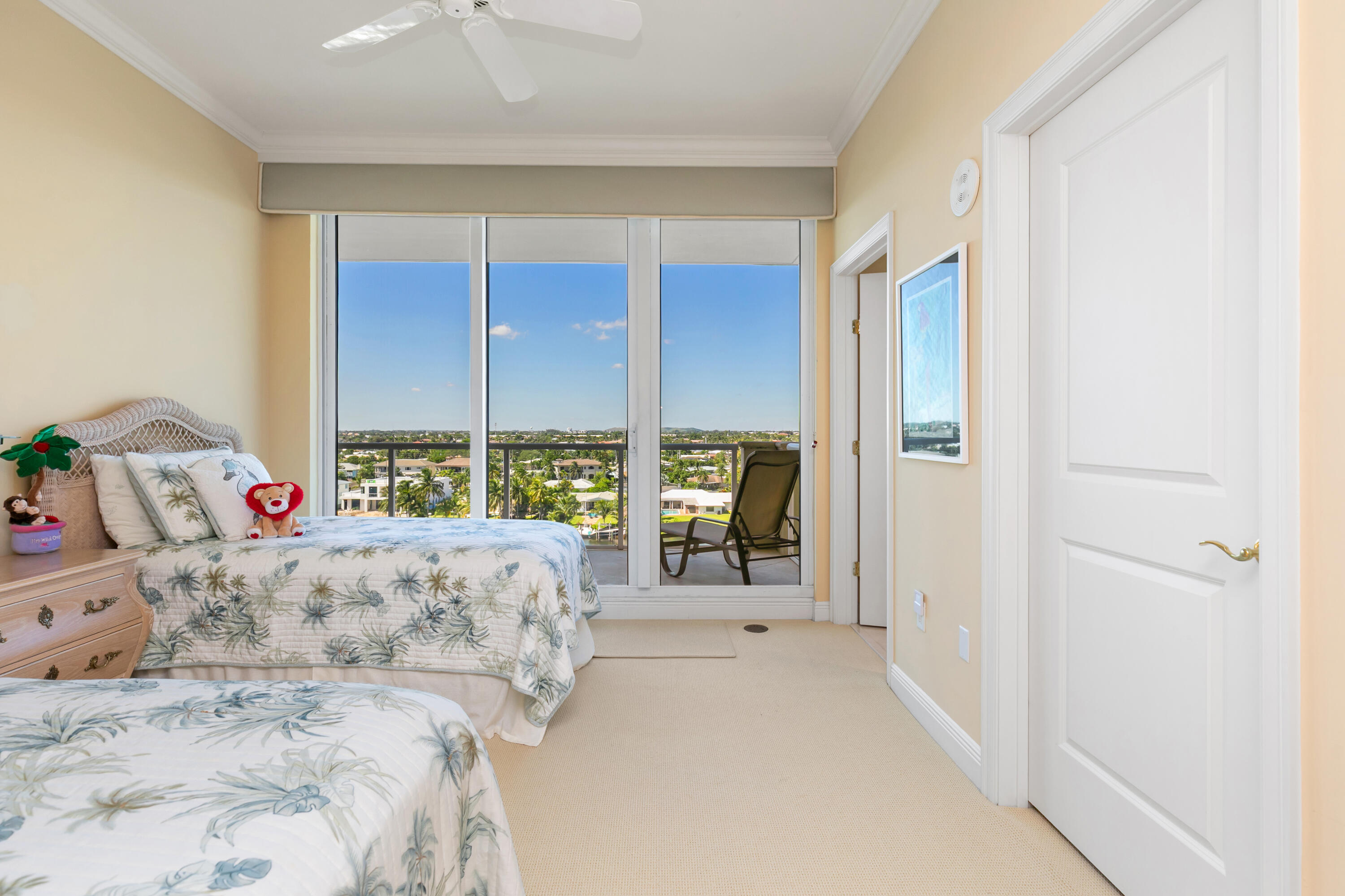 Guest bedroom 2 with ensuite and balcony.