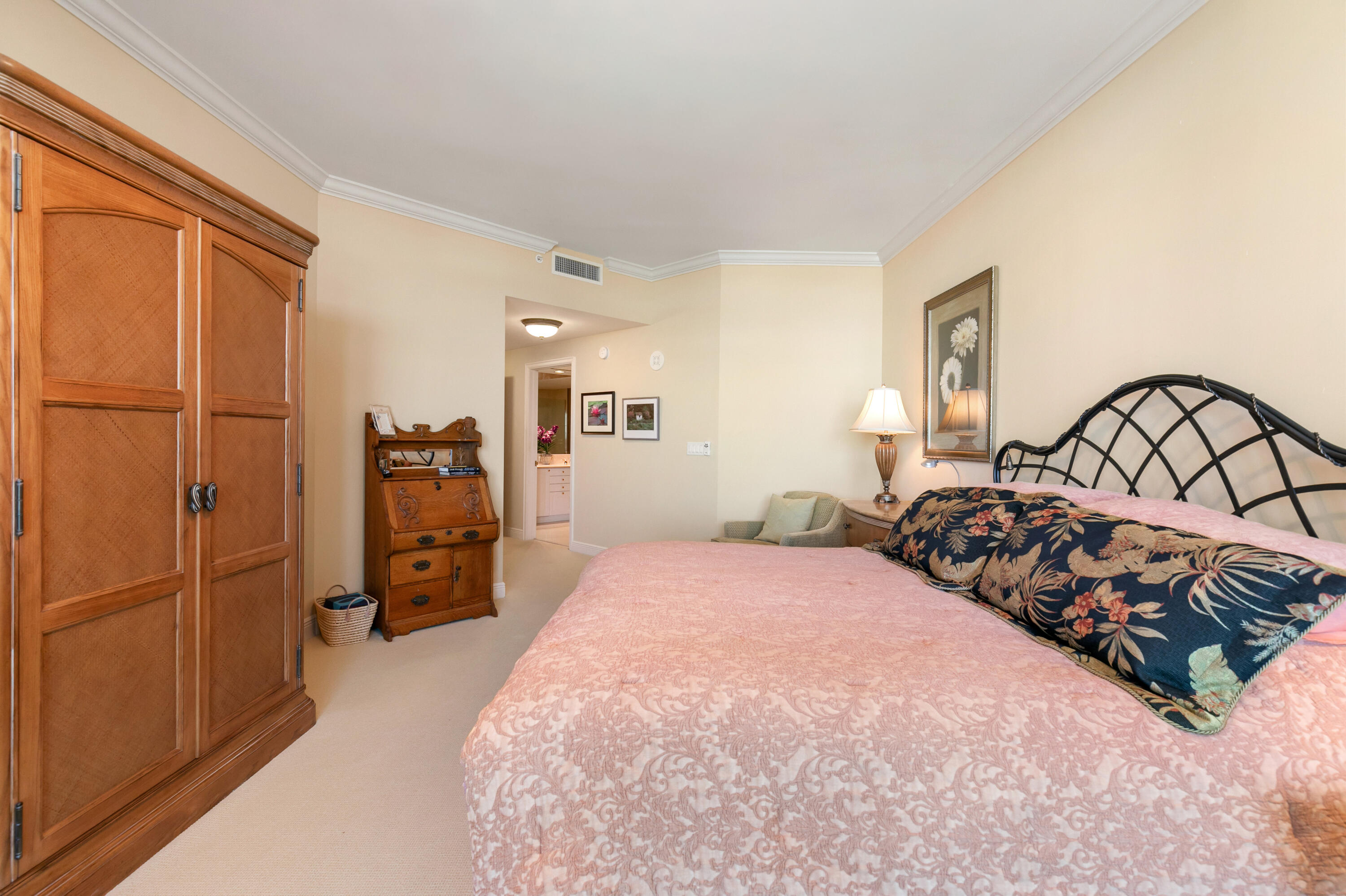 Primary suite