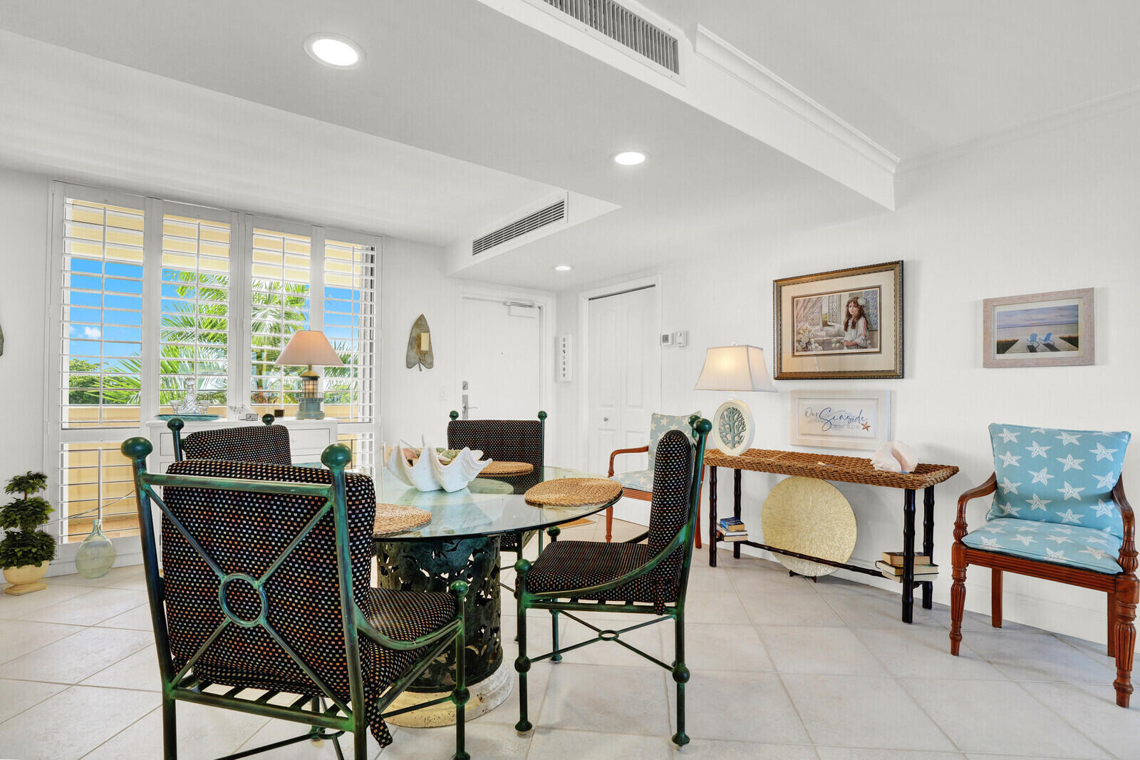 Dining room