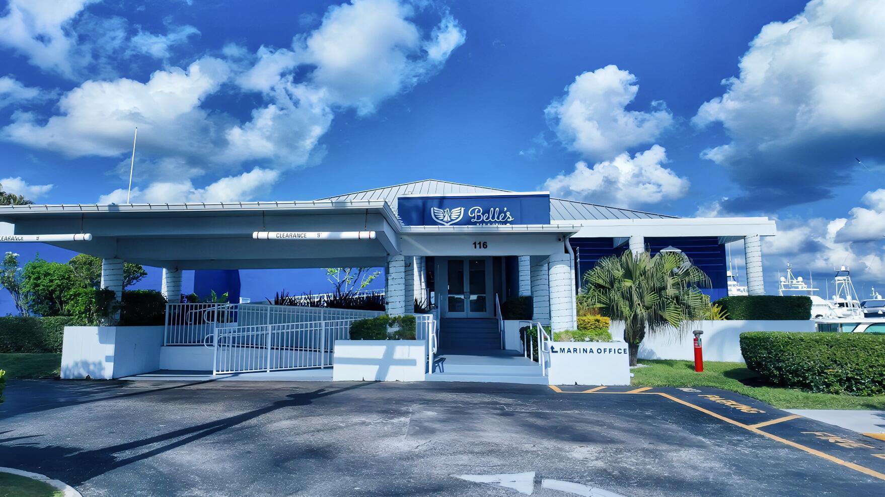 Belle's Bar and Grill