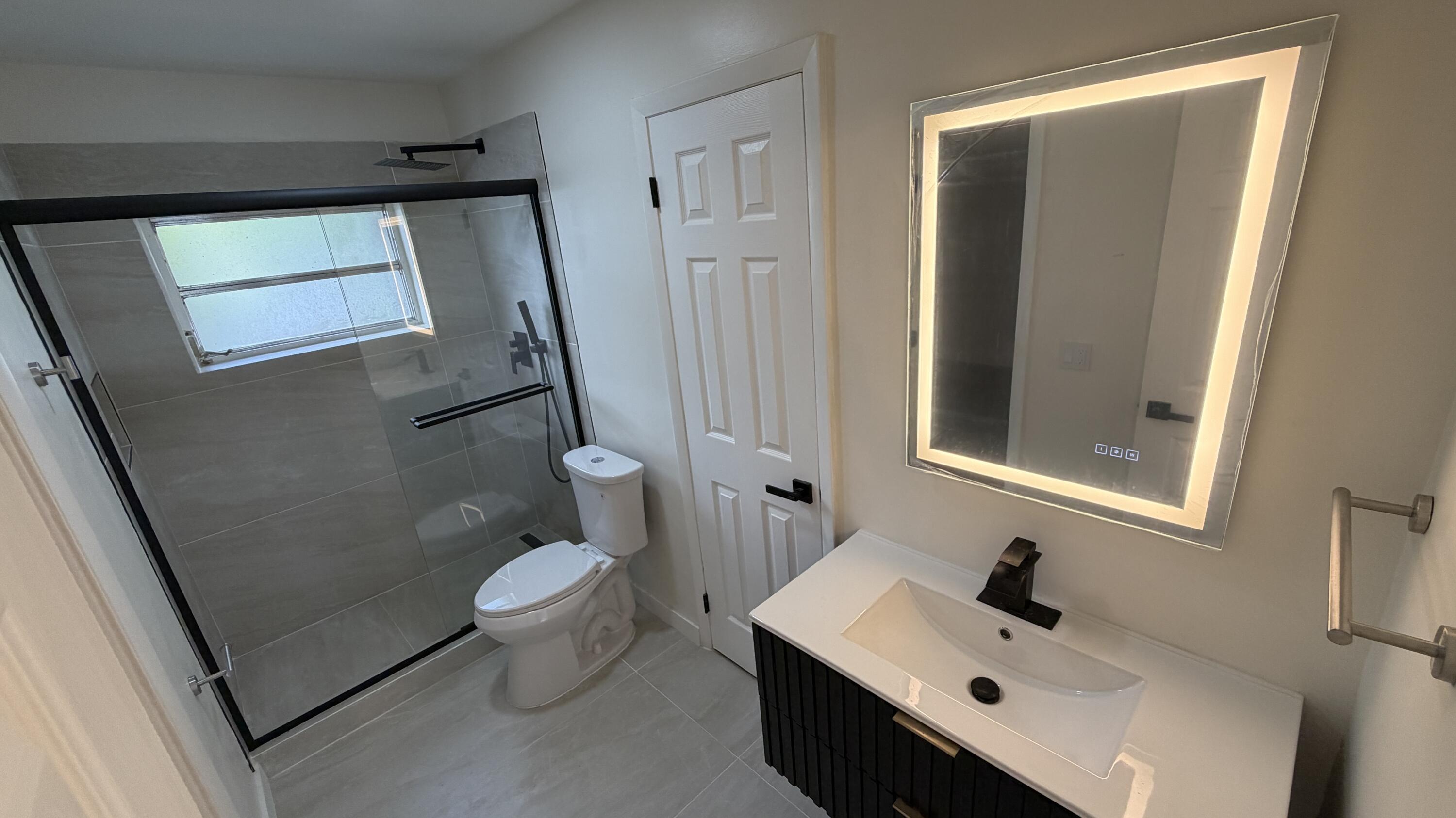 2nd bathroom
