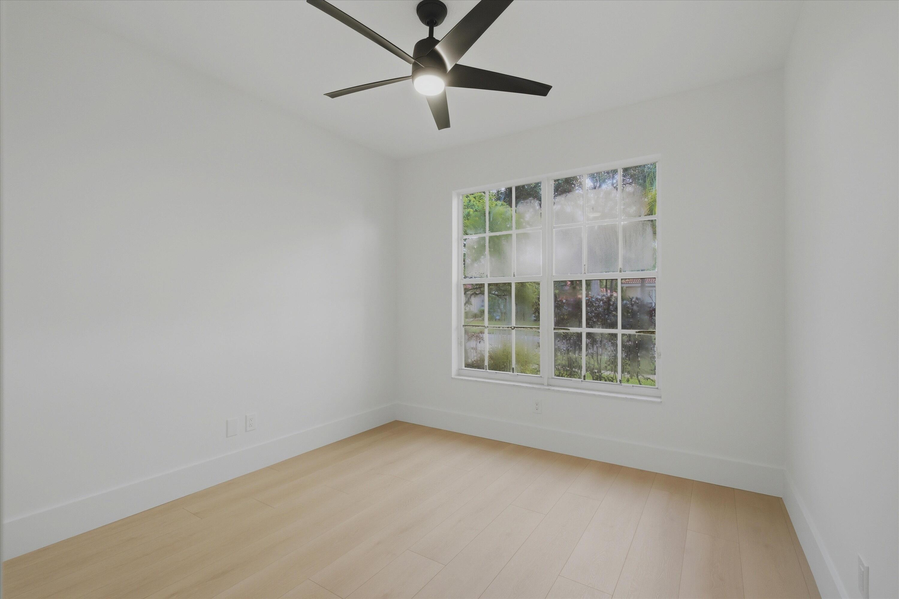 22-13106 Alhambra Lake Circle Delray Bea