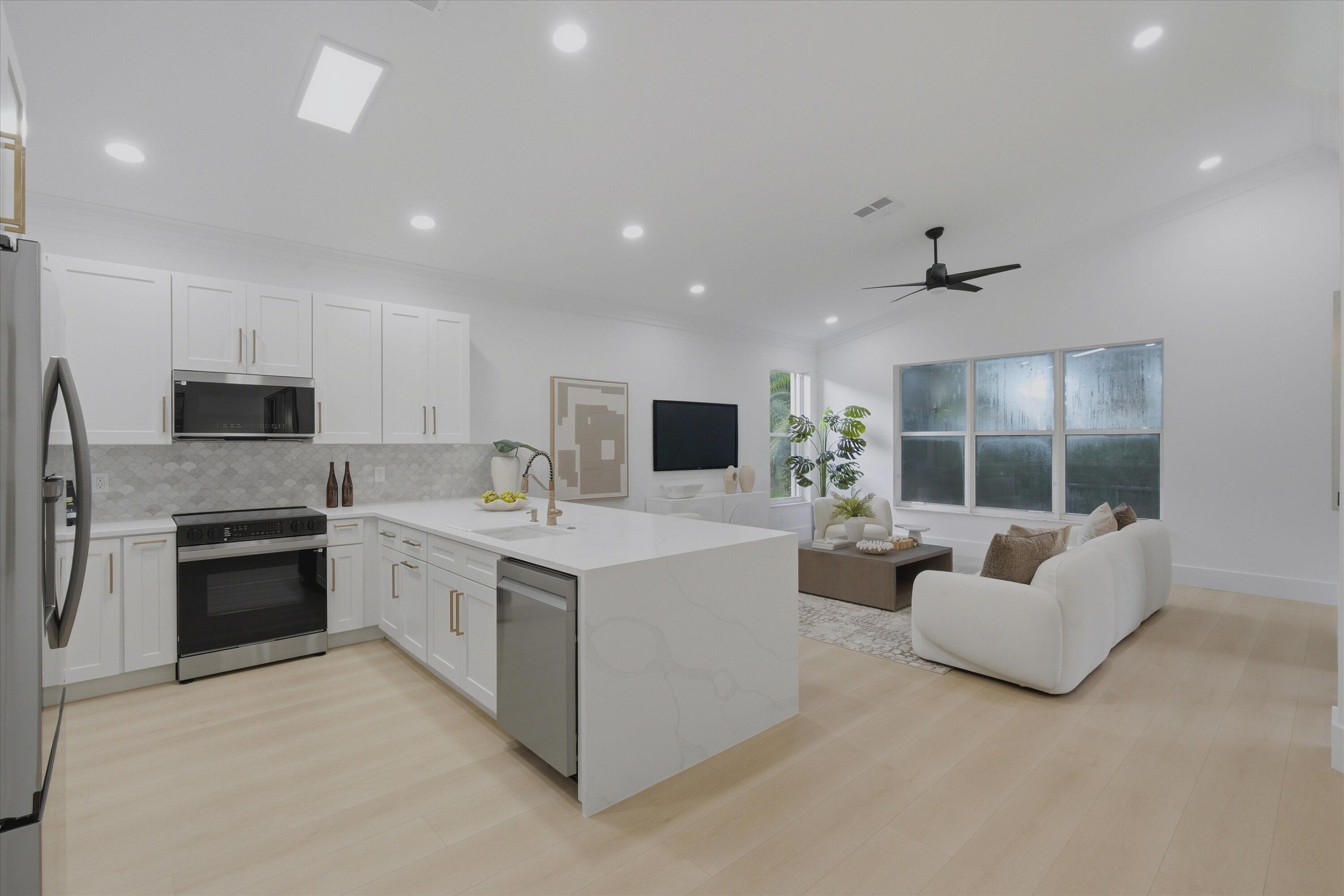 09-13106 Alhambra Lake Circle Delray Bea