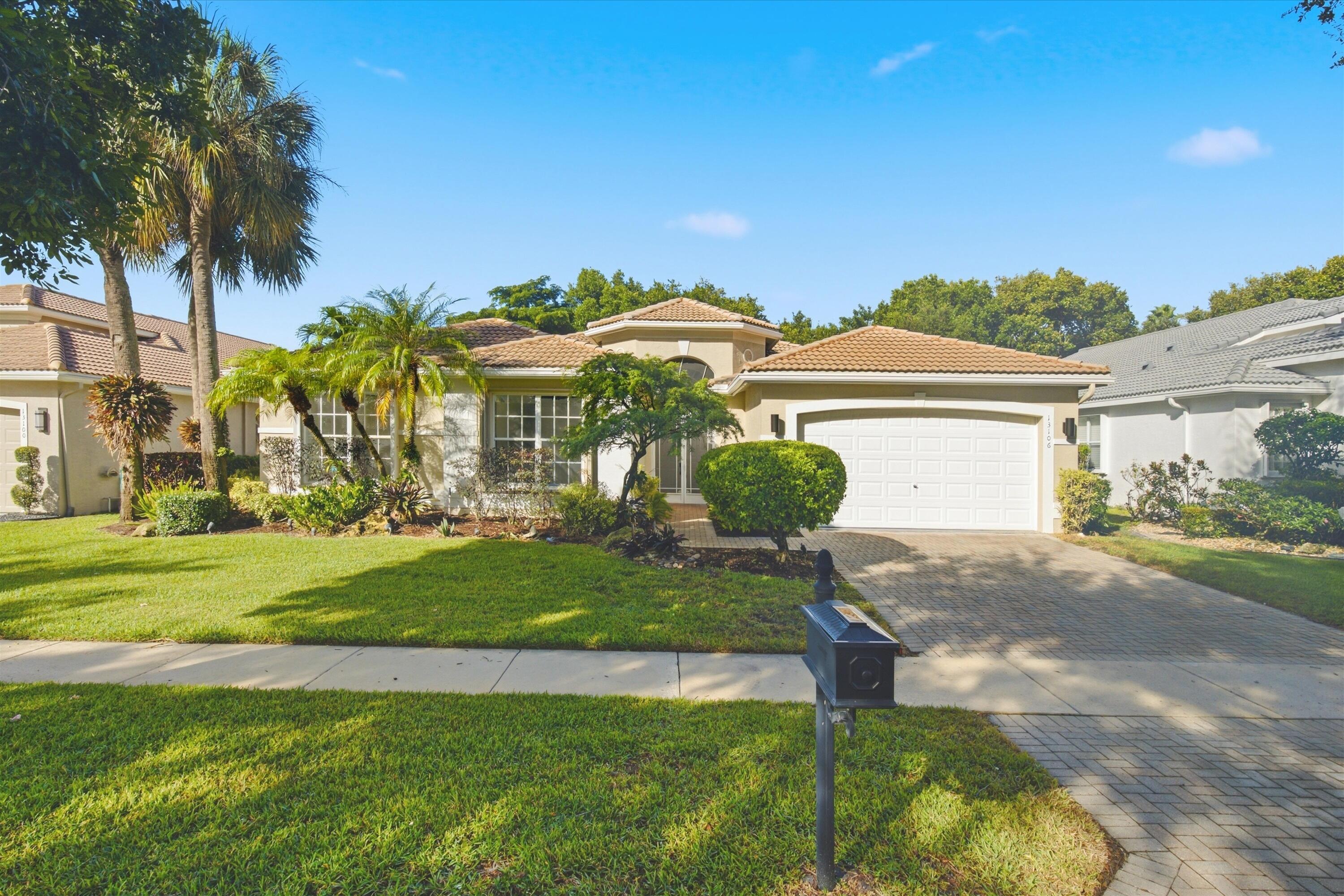 01-13106 Alhambra Lake Circle Delray Bea