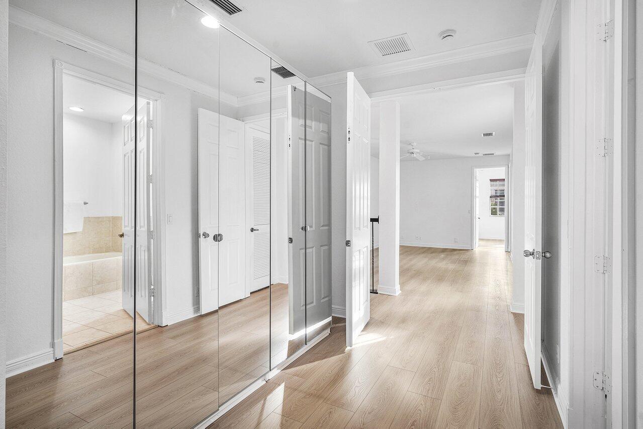 Master bedrom