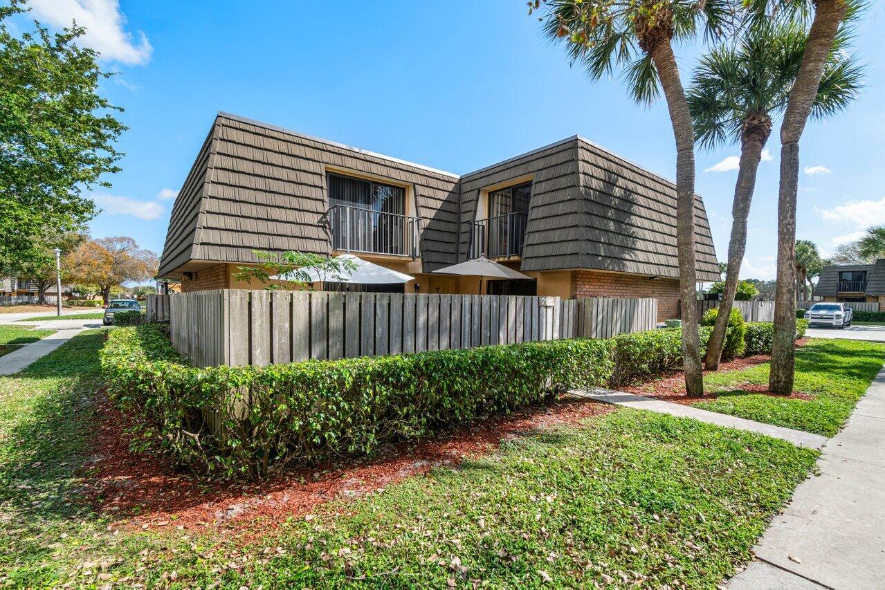 003-2212ndWay-WestPalmBeach-FL-33407-SMA