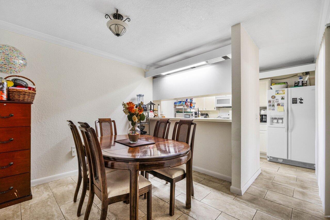 010-2212ndWay-WestPalmBeach-FL-33407-SMA