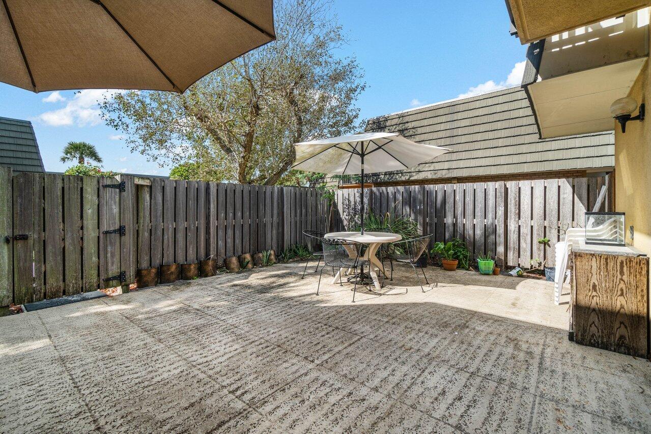 006-2212ndWay-WestPalmBeach-FL-33407-SMA
