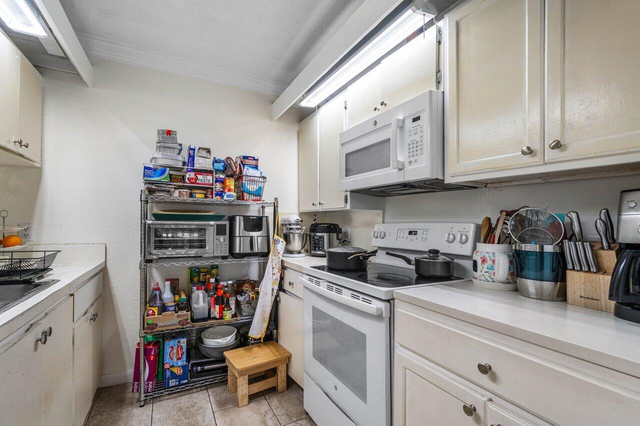 014-2212ndWay-WestPalmBeach-FL-33407-SMA