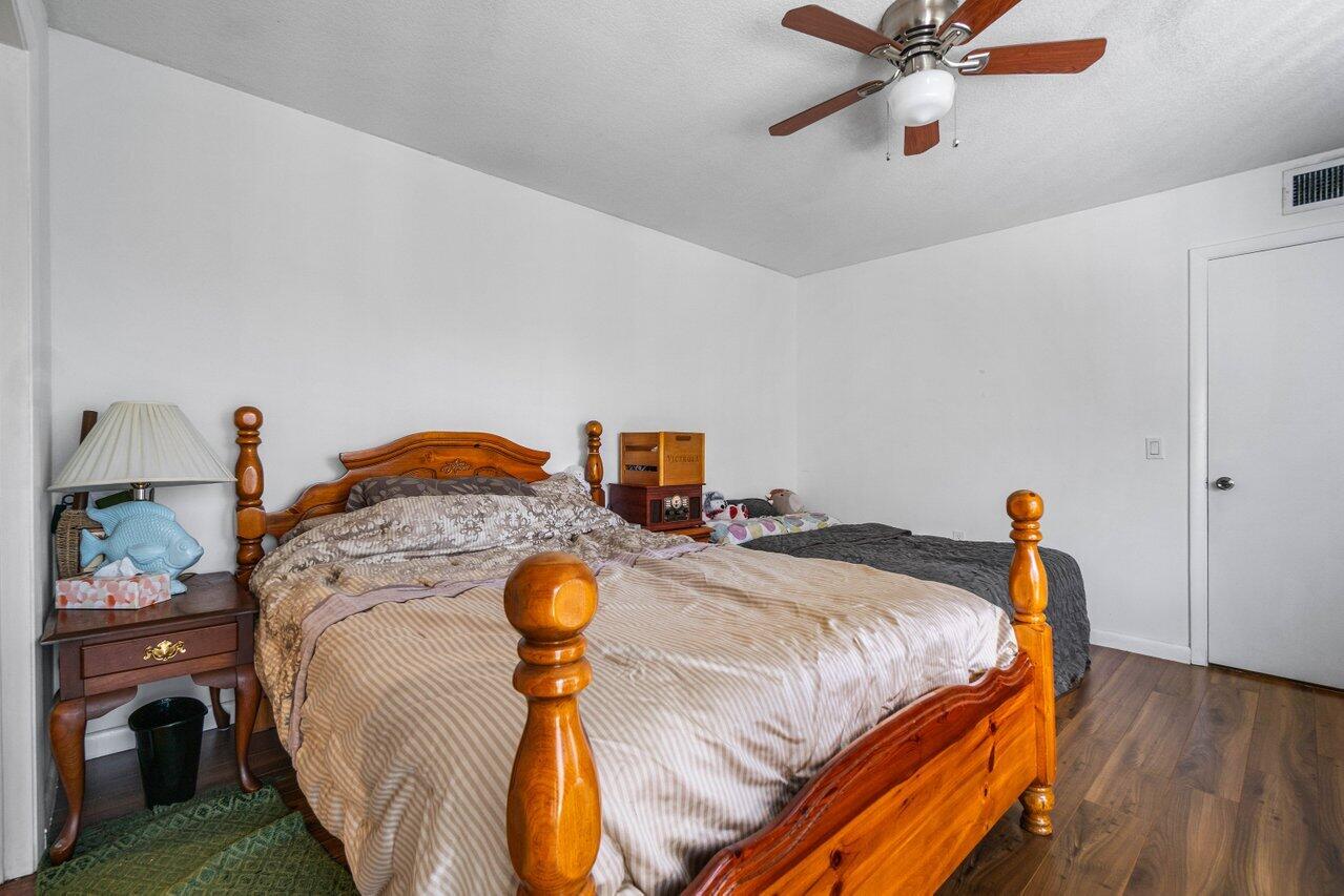 020-2212ndWay-WestPalmBeach-FL-33407-SMA
