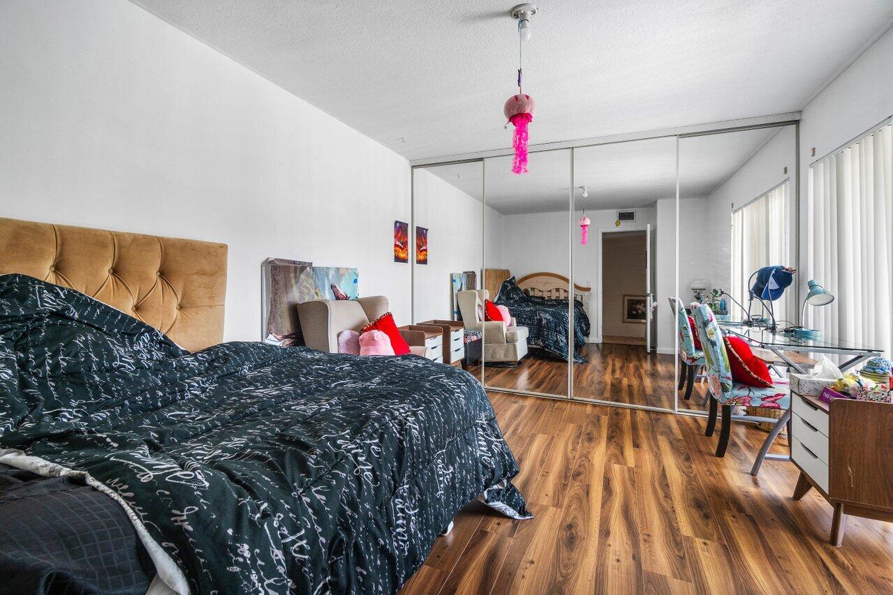 022-2212ndWay-WestPalmBeach-FL-33407-SMA