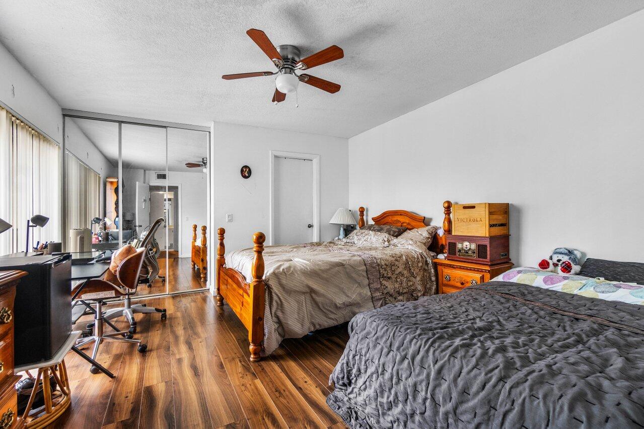 017-2212ndWay-WestPalmBeach-FL-33407-SMA