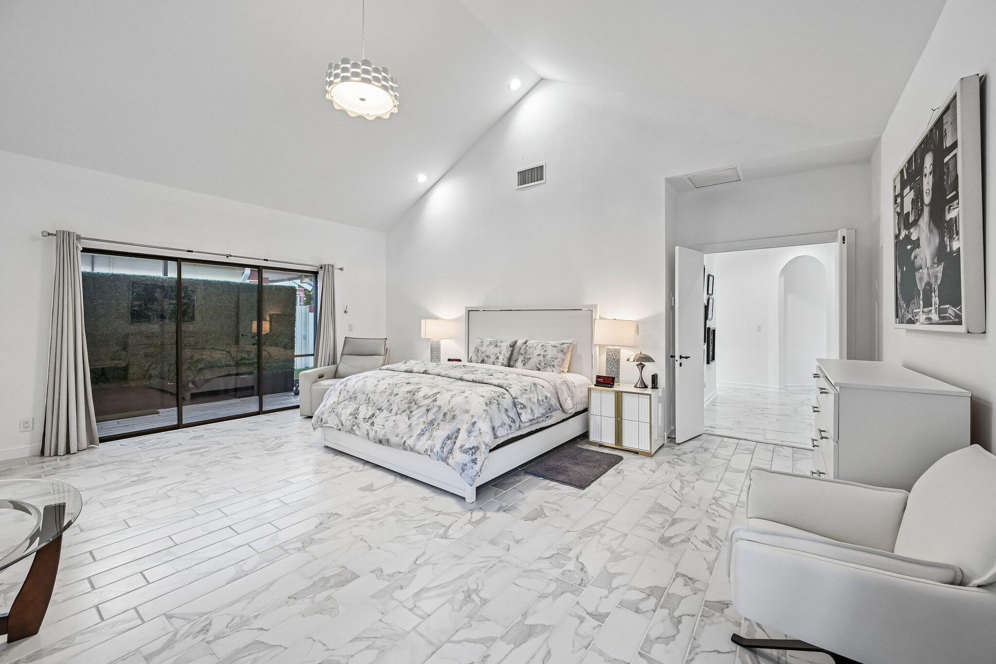 37-web-or-mls-Kirkaldy Ln-S2910-037