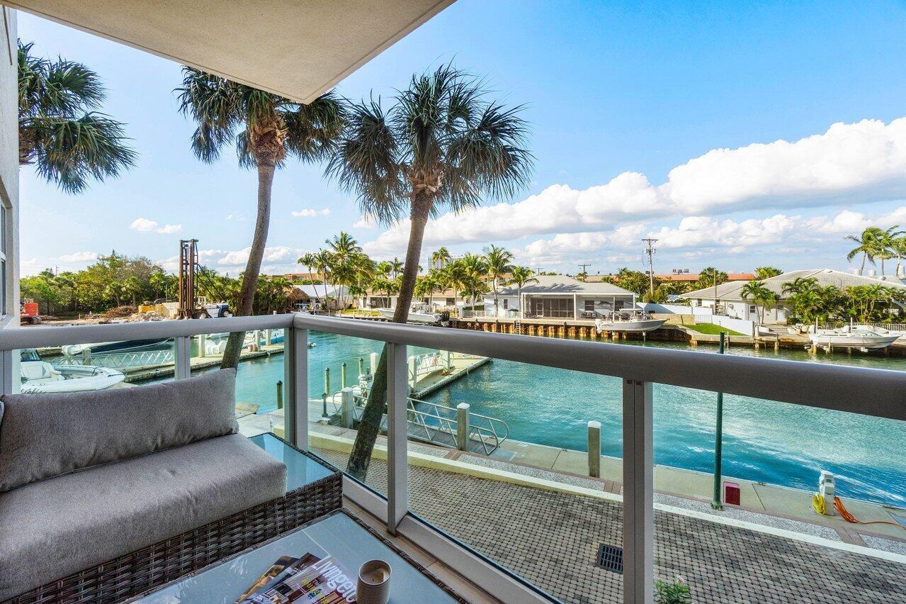 028-2640LakeShoreDrive-RivieraBeach-FL-3