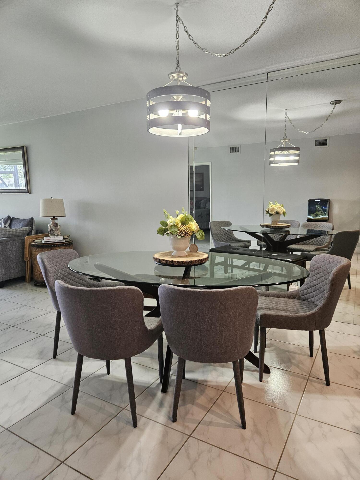 dining room set
