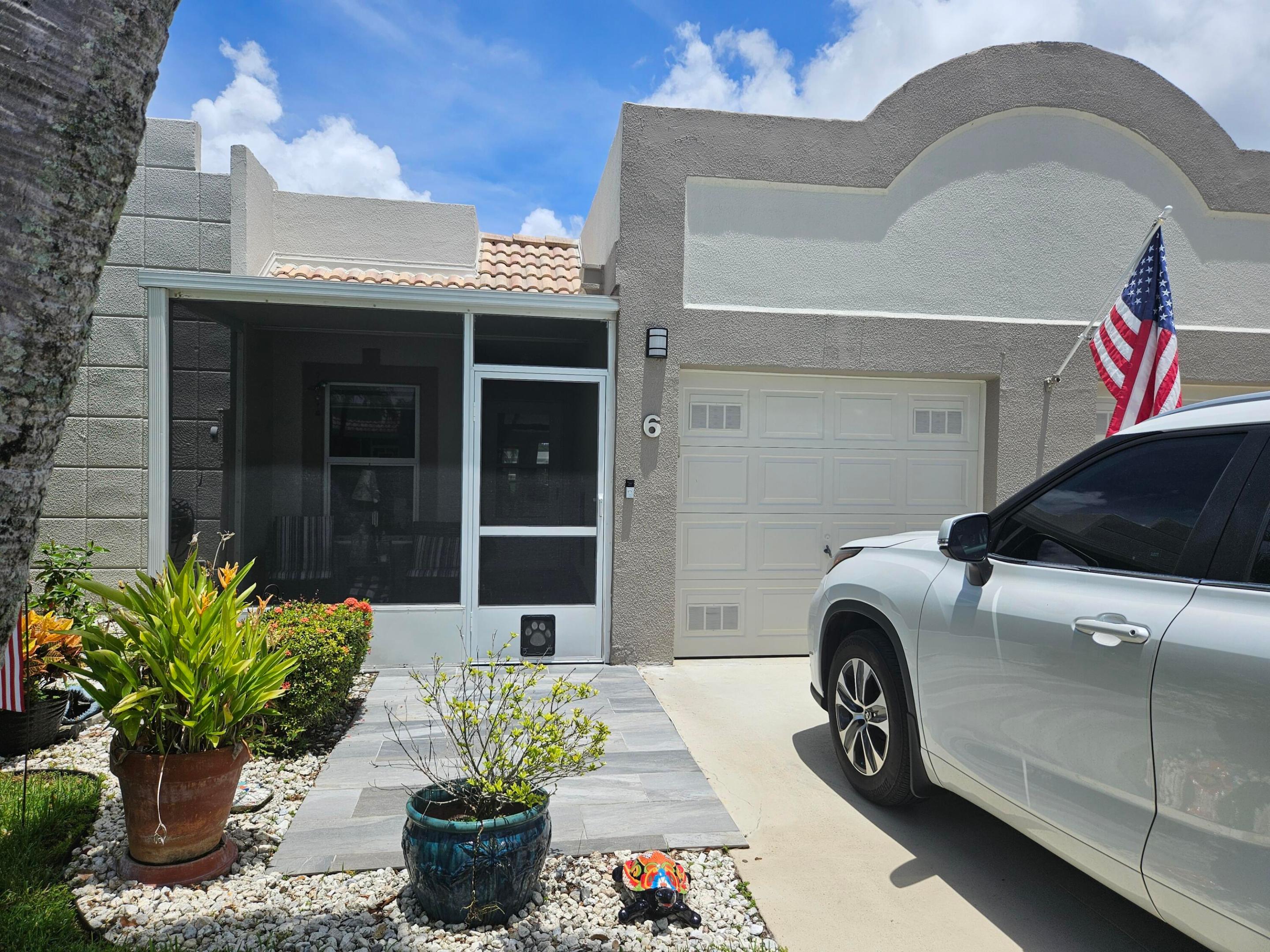 front and garage view