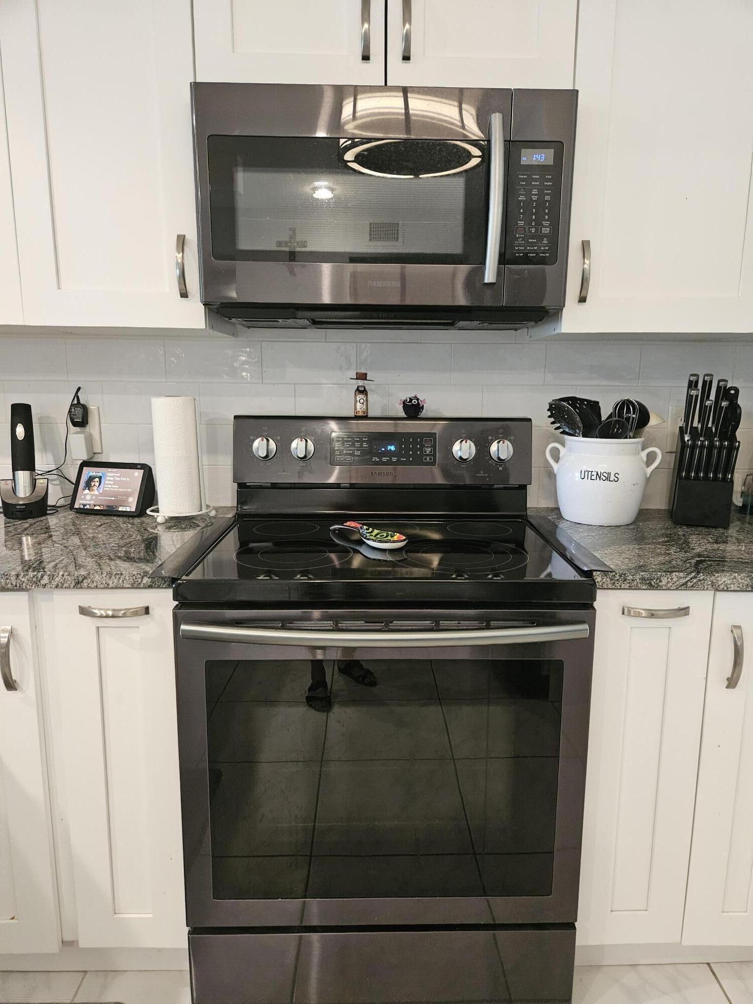 black satinless oven