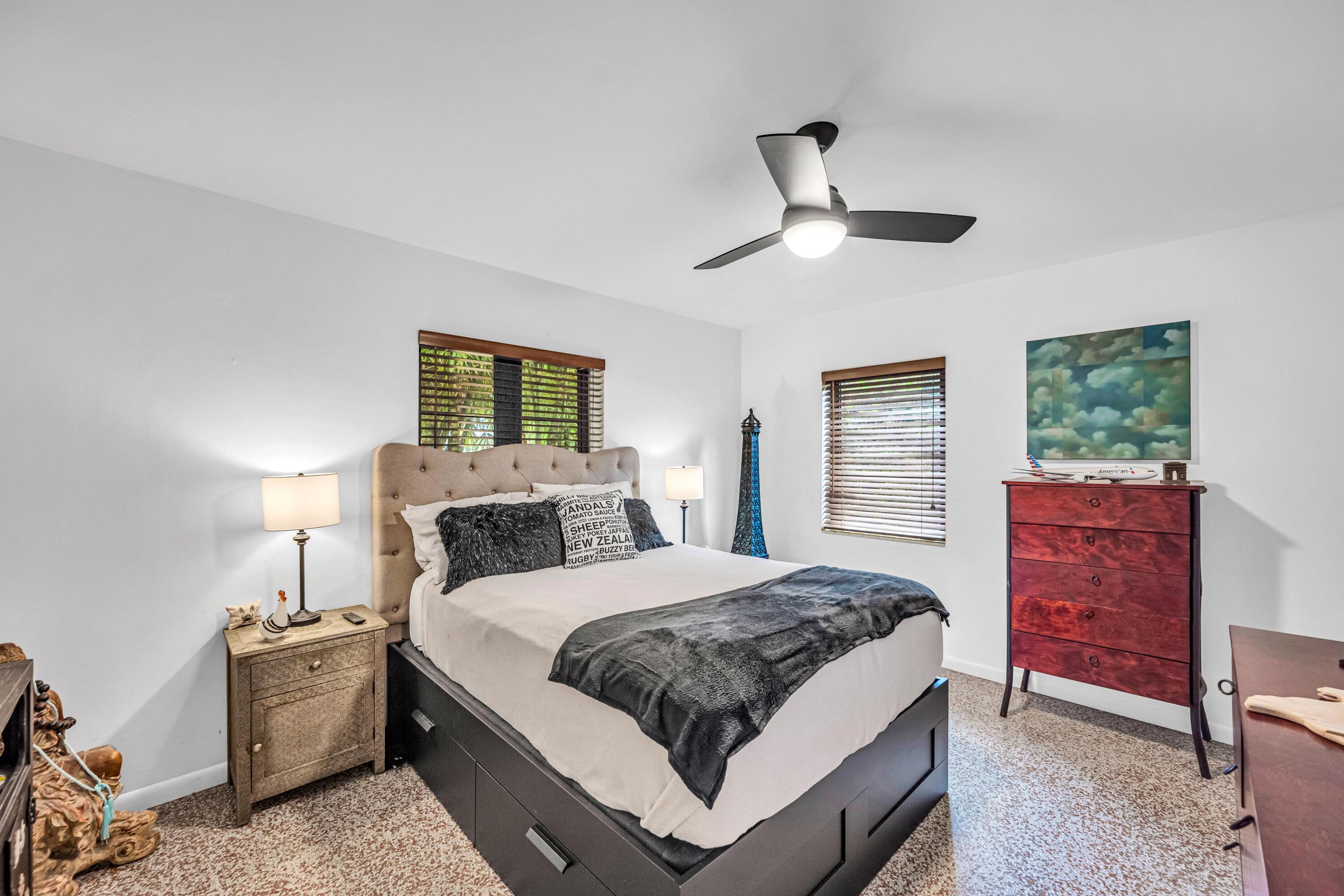 729 NE 19TH AVE-16