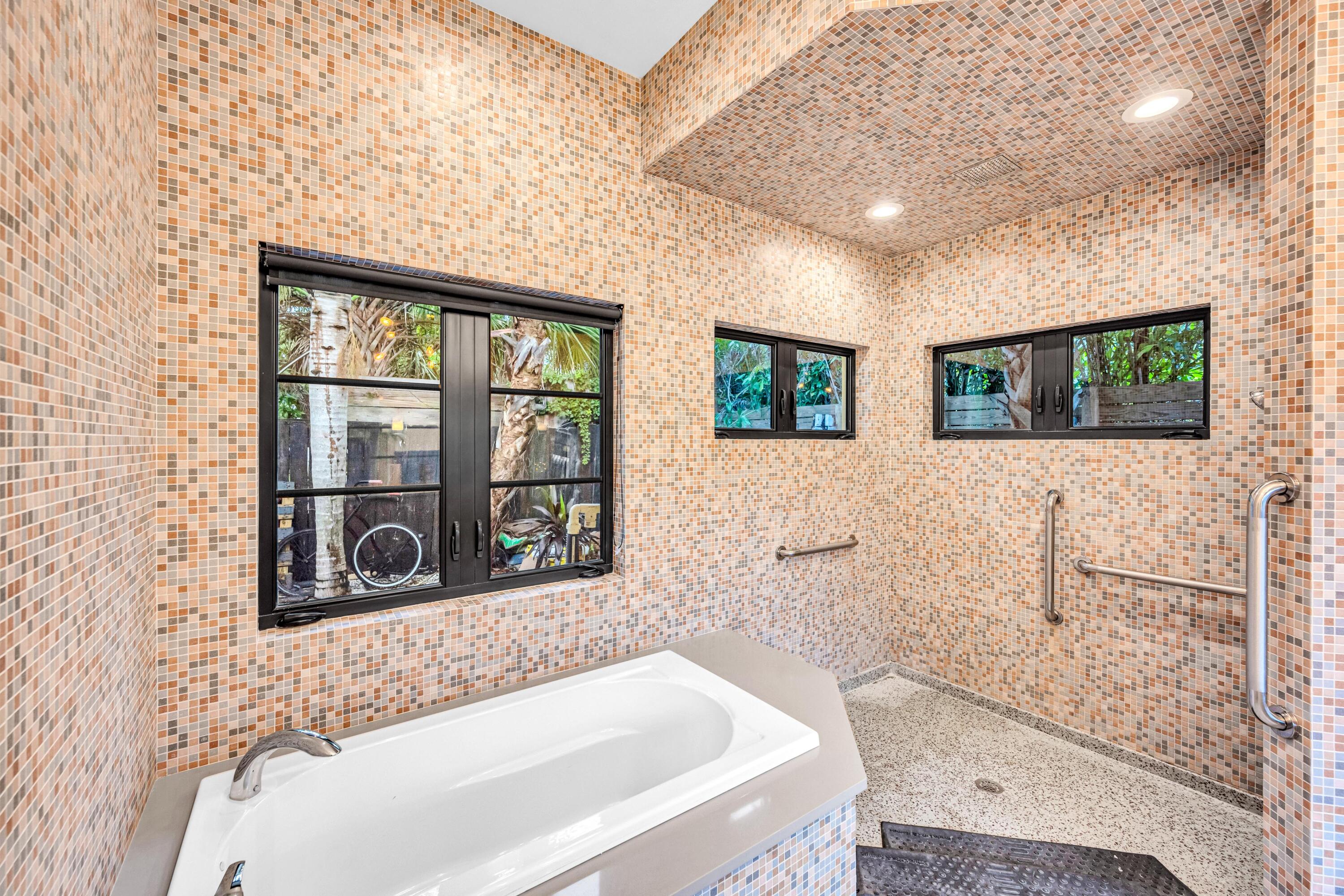 729 NE 19TH AVE-42