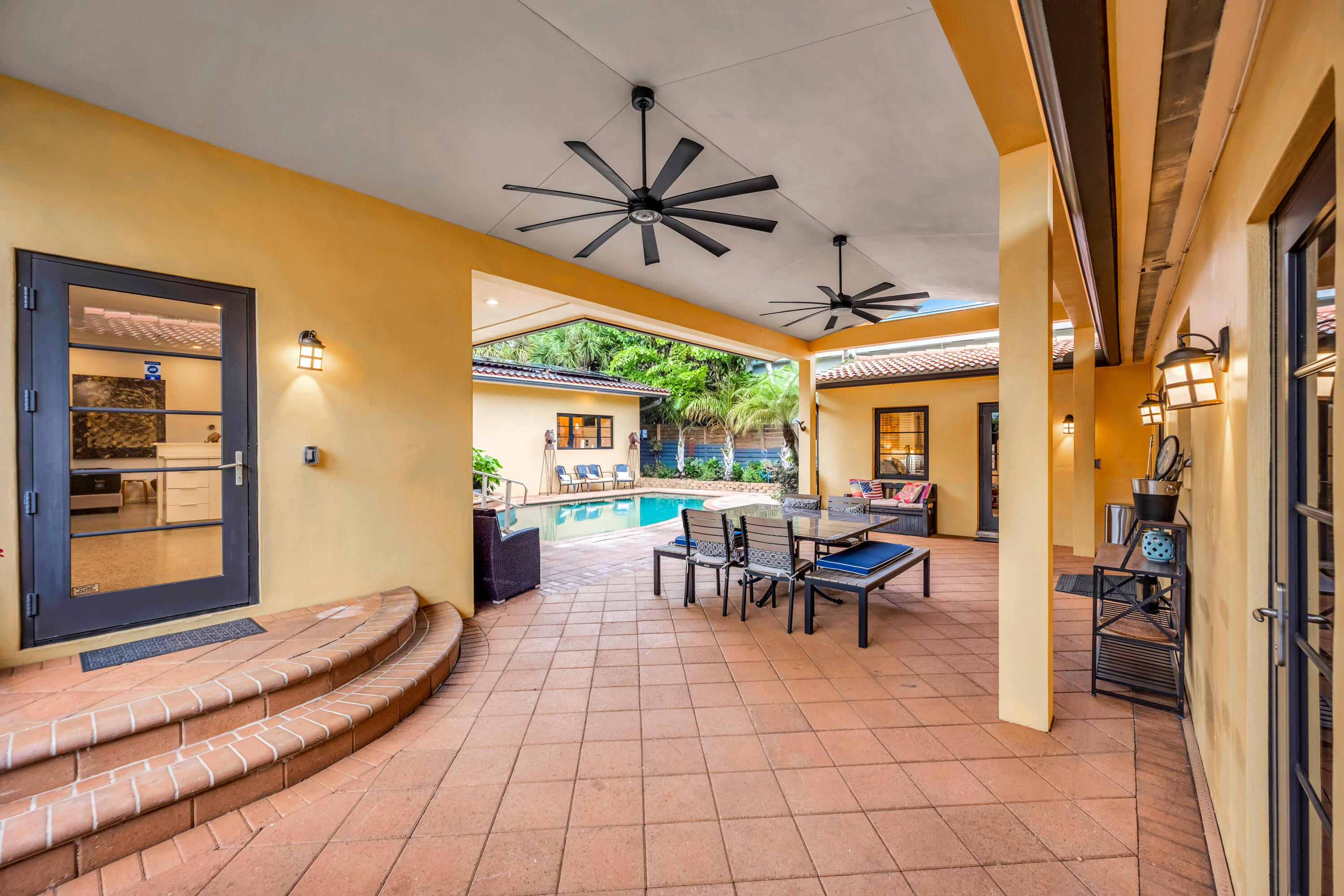 729 NE 19TH AVE-21