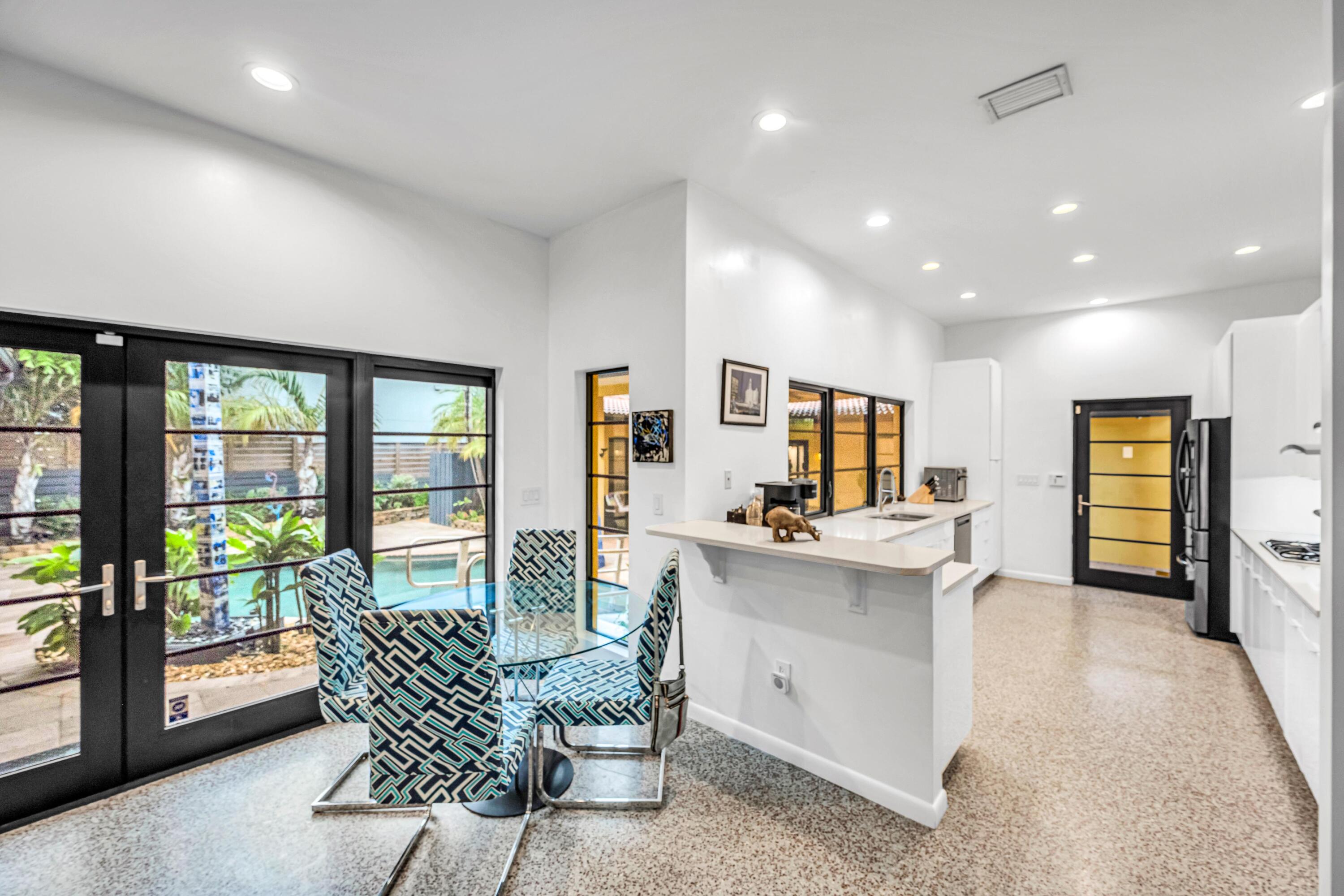 729 NE 19TH AVE-32