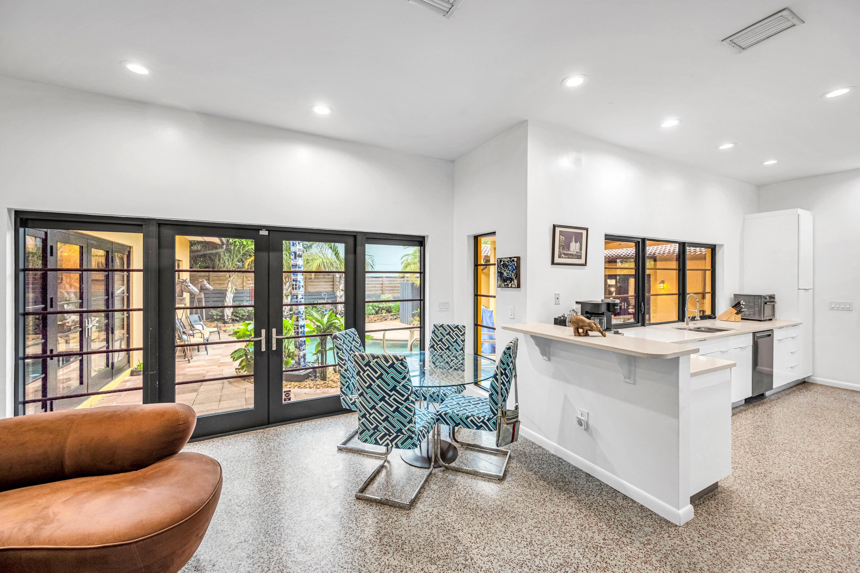 729 NE 19TH AVE-37