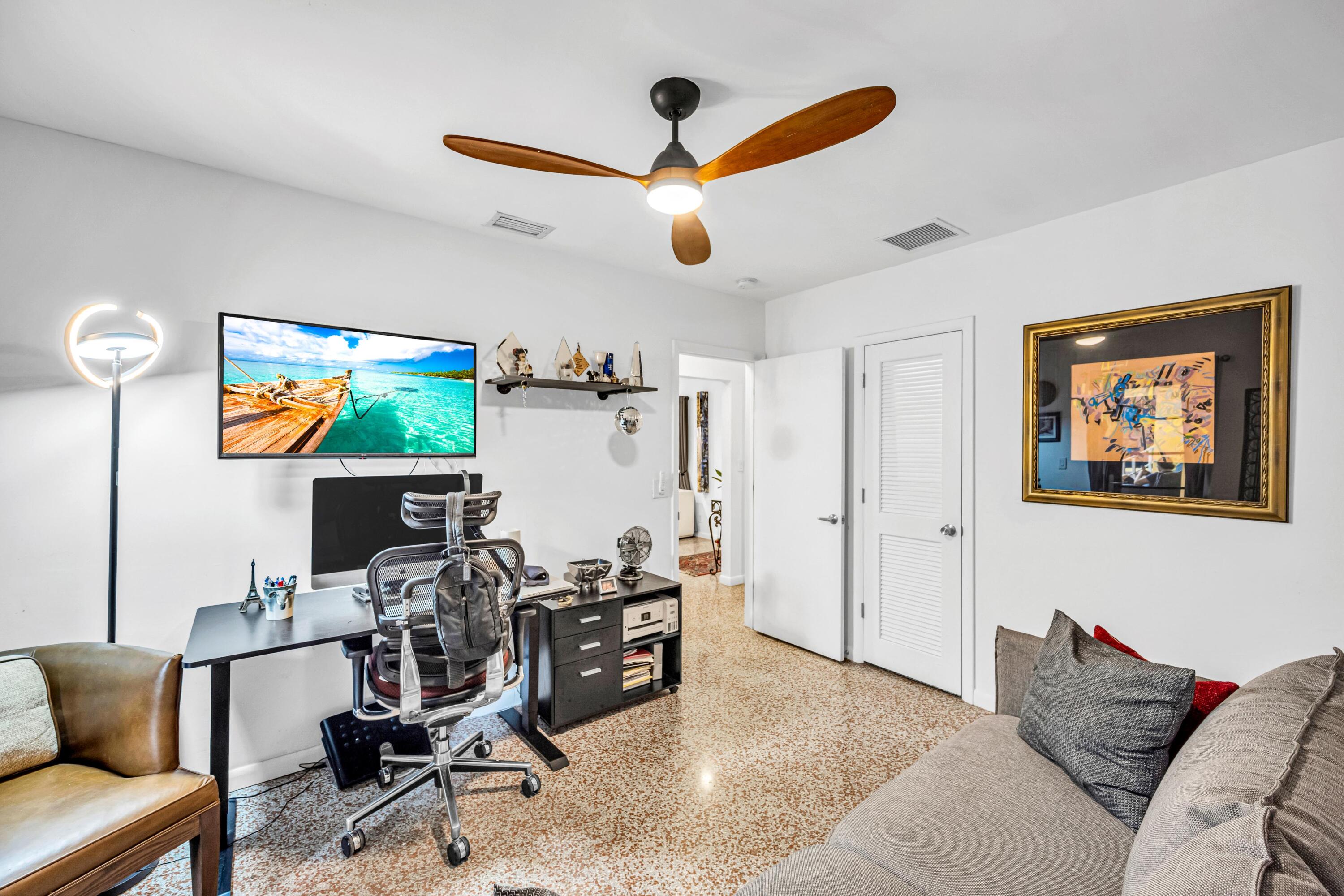729 NE 19TH AVE-14