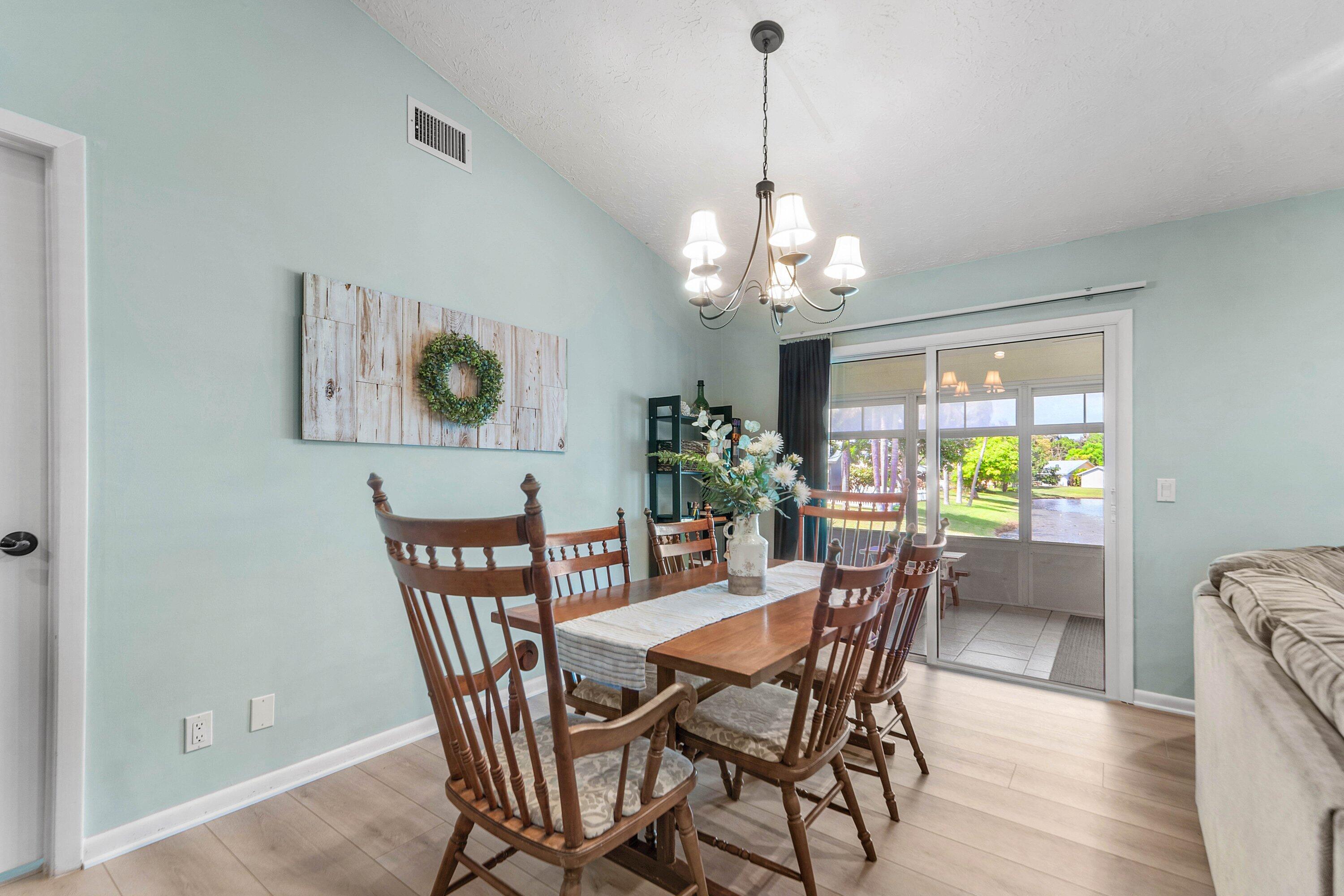 009-4141SoutheastPeppertreeStreet-Stuart