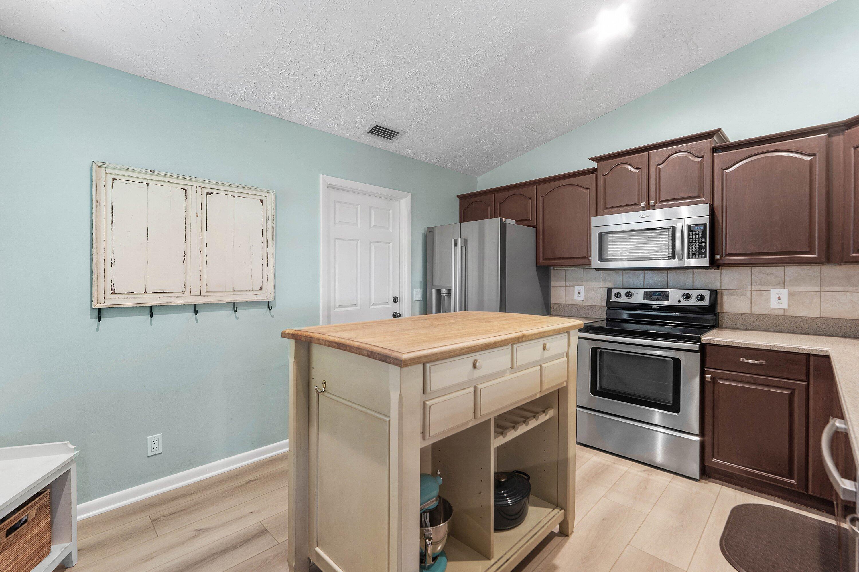 011-4141SoutheastPeppertreeStreet-Stuart