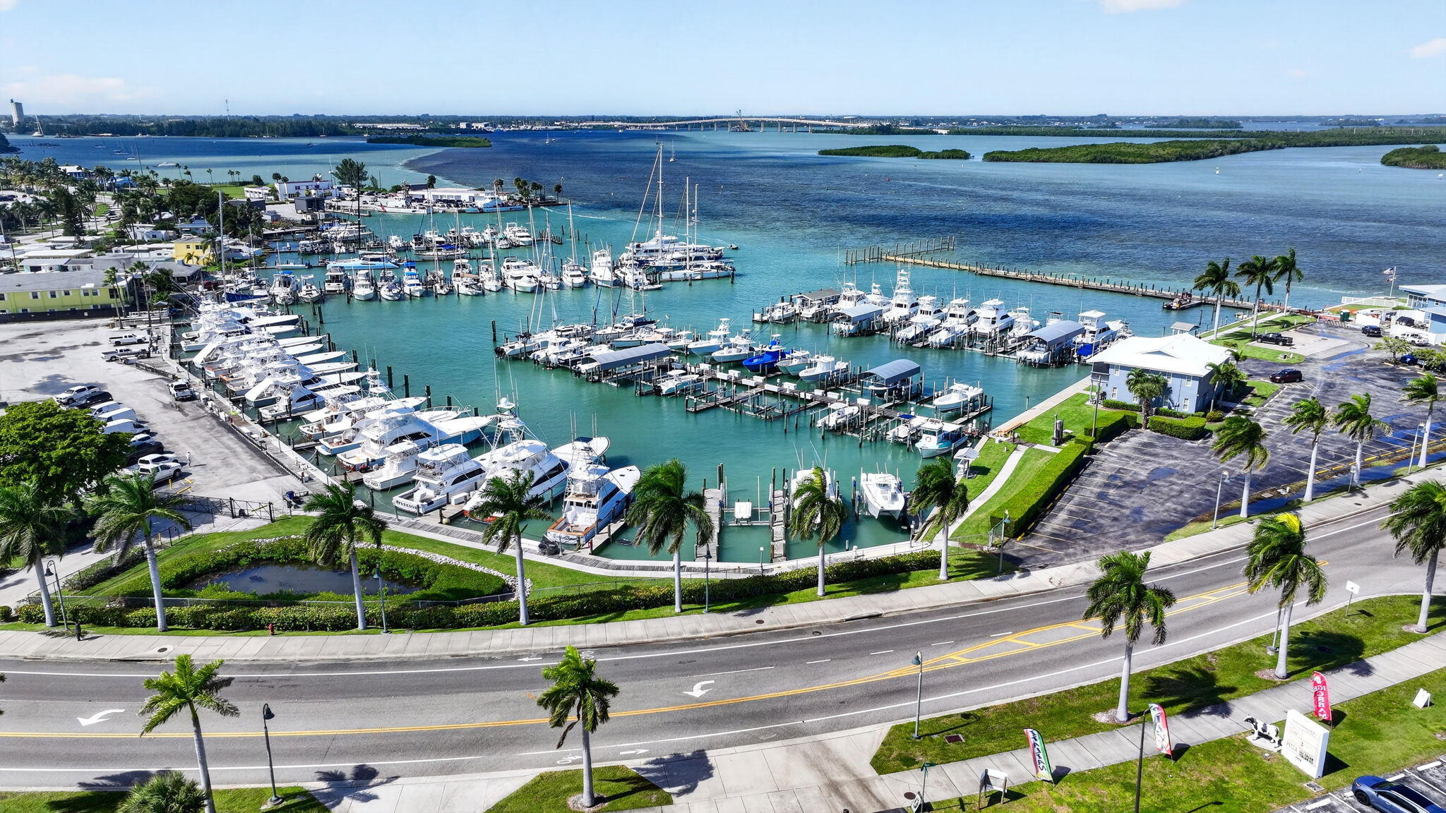 Minutes from the water and everything South Hutchinson Island offers