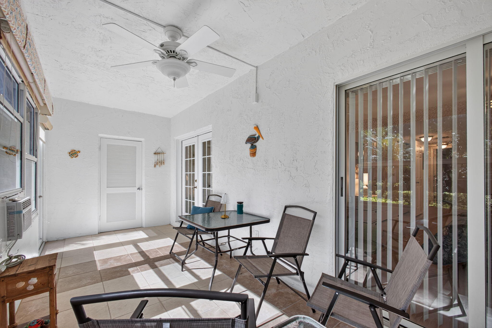 Coffee, cocktails or a good book, this space was made to unwind